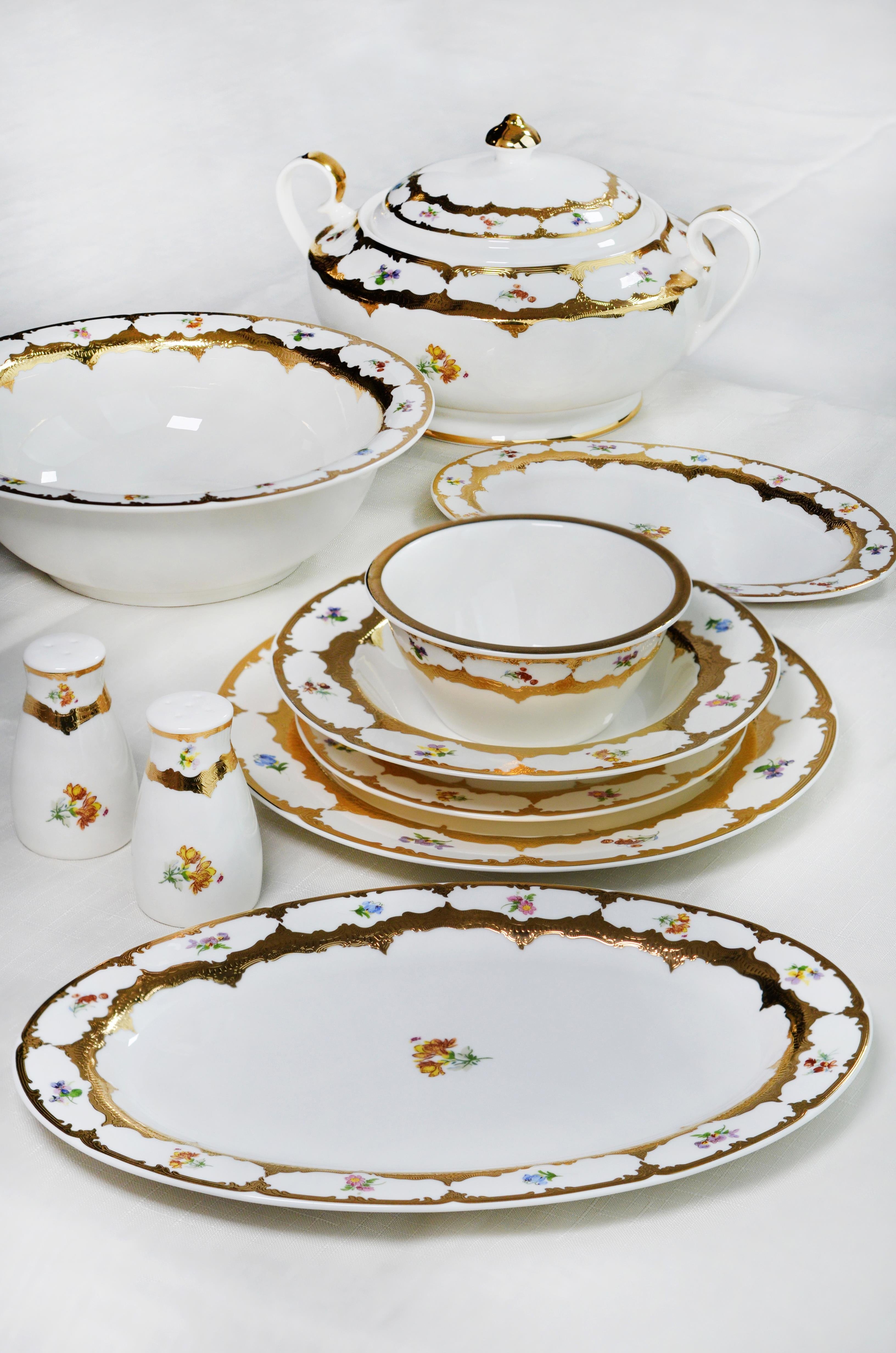 Royal Charme Vintage 60 Parça Yemek Takımı 24k Altın