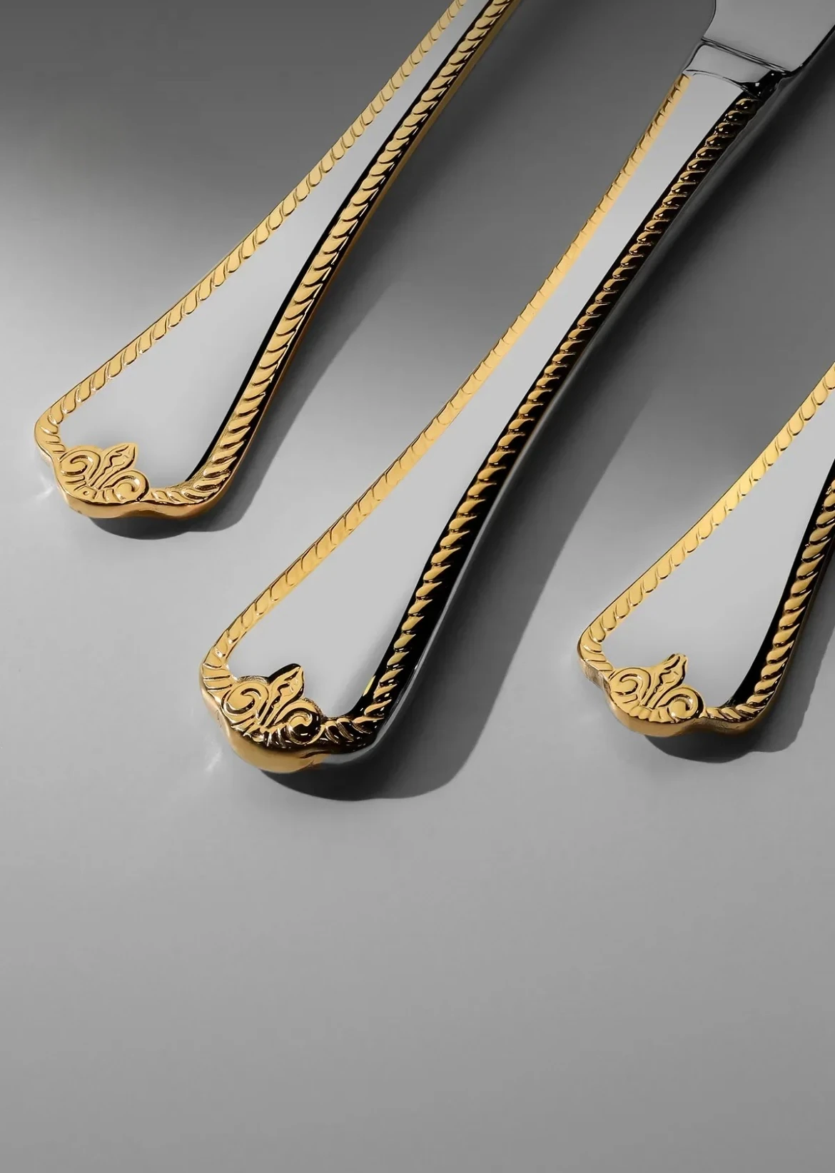 Nehir Fulya Altın Sade 89 Parça Kutulu Çatal Kaşık Bıçak Seti