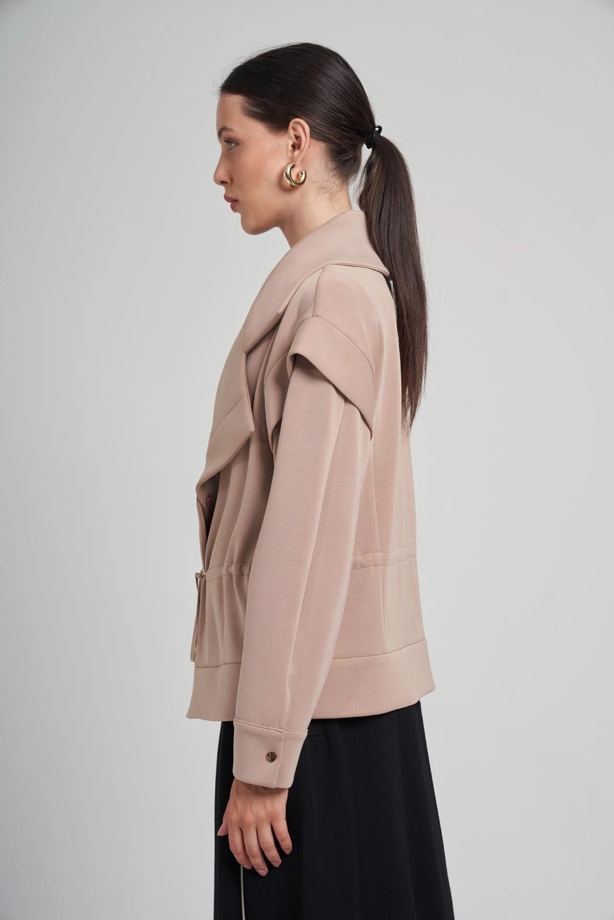 YAKA VE BAĞCIK DETAYLI MODAL KUMAŞ CASUAL CEKET 