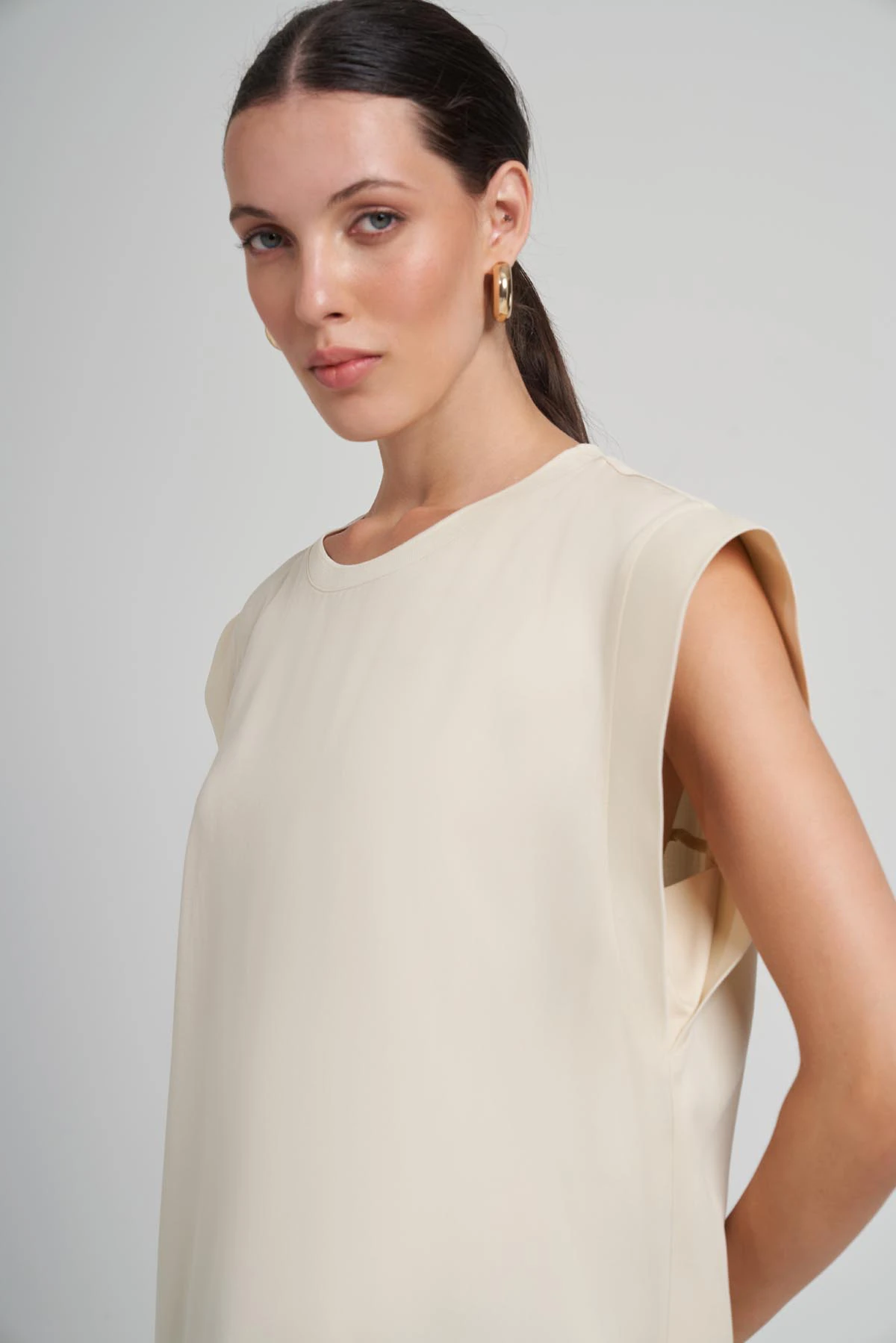 My 8 Design Ribana Detaylı Düşük Omuzlu Bluz 