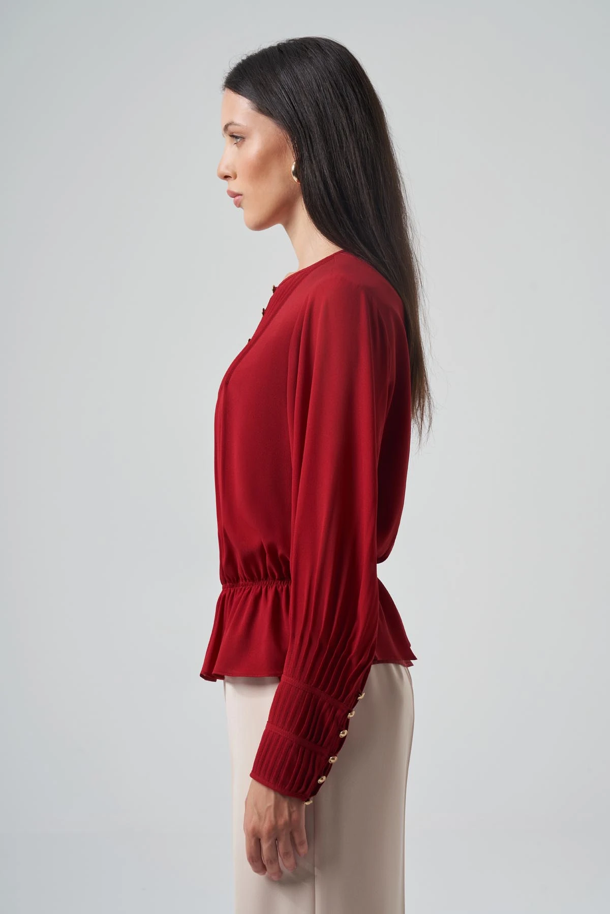 YAKA VE KOLU NERVÜR DETAYLI BLUZ 