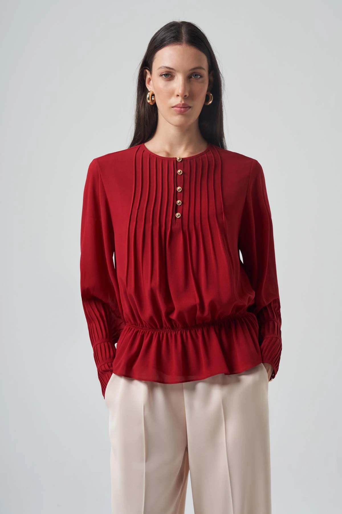 YAKA VE KOLU NERVÜR DETAYLI BLUZ 