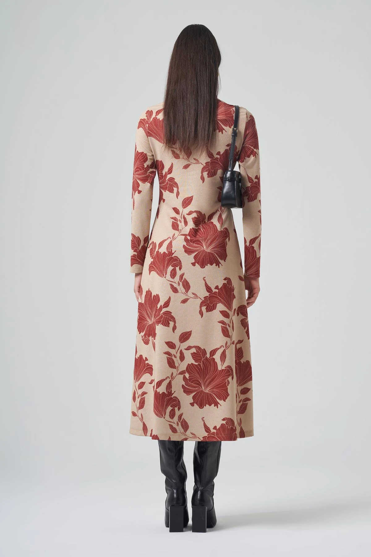 IŞILTI DETAYLI MAXİ BOY ÖRME ELBİSE 