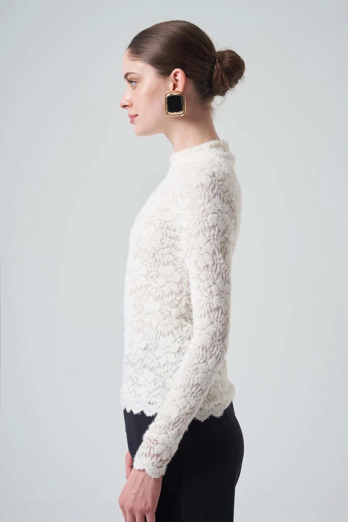 DANTEL DETAYLI DİK YAKA BODY 