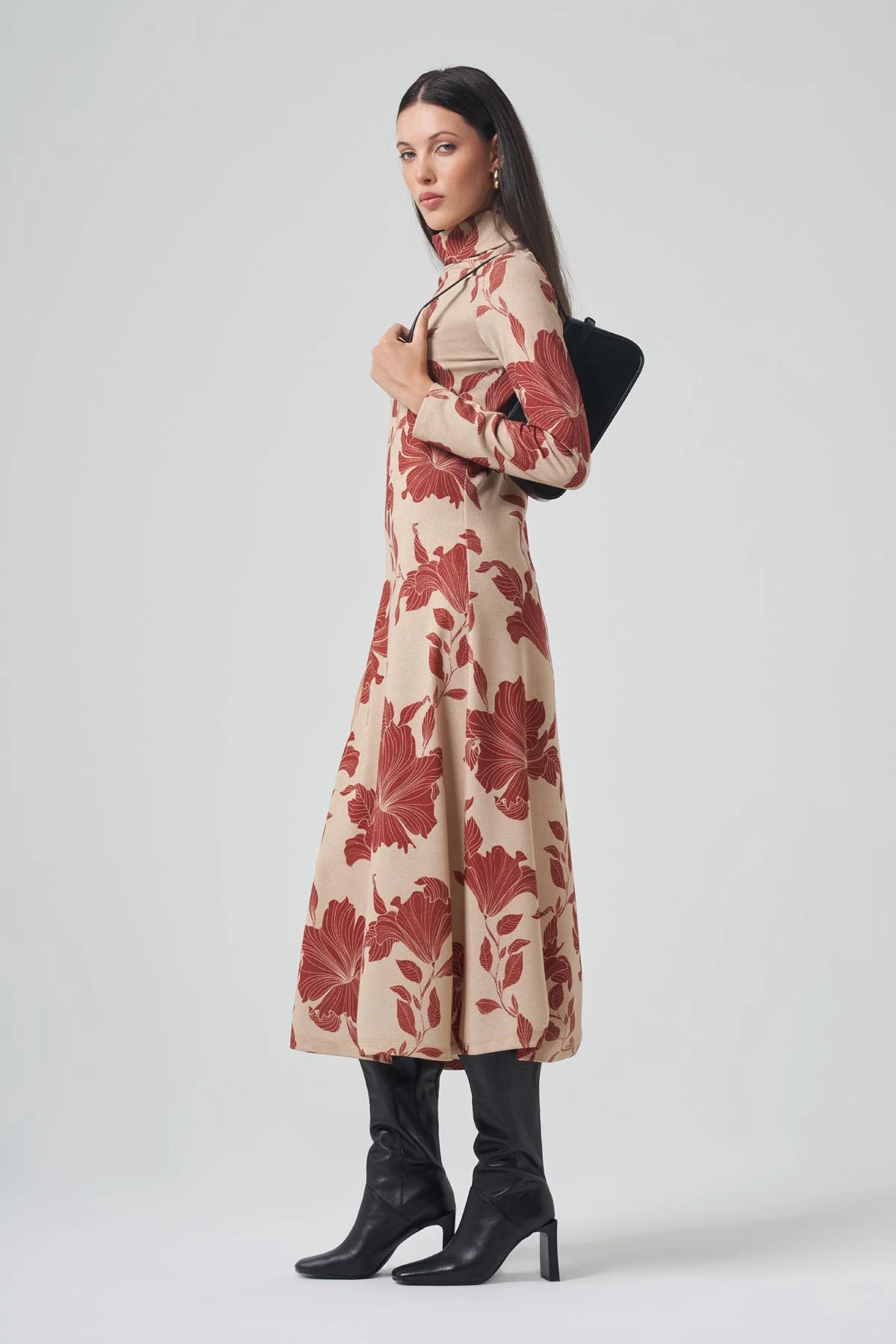 IŞILTI DETAYLI MAXİ BOY ÖRME ELBİSE 