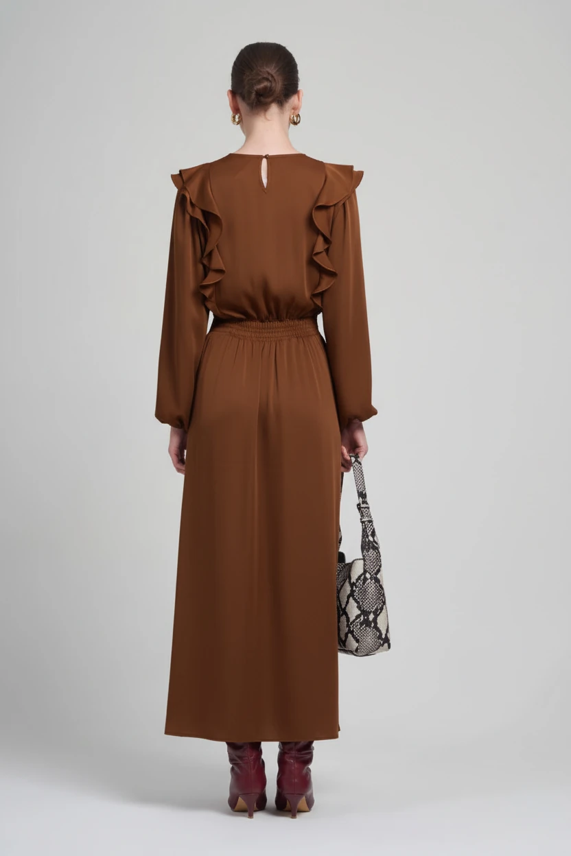 OMUZLARI FIRFIR DETAYLI BELDEN OTURAN KIRIŞMAZ ELBİSE 