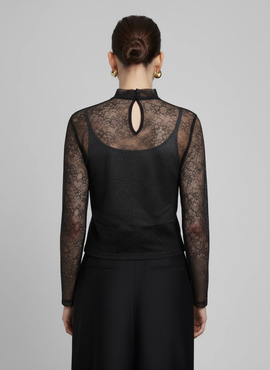 Dantel Detaylı Bluz 