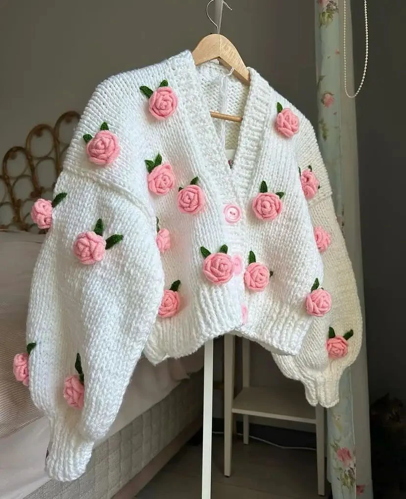 El Yapımı Çiçek Motif Yetişkin Crop Hırka 