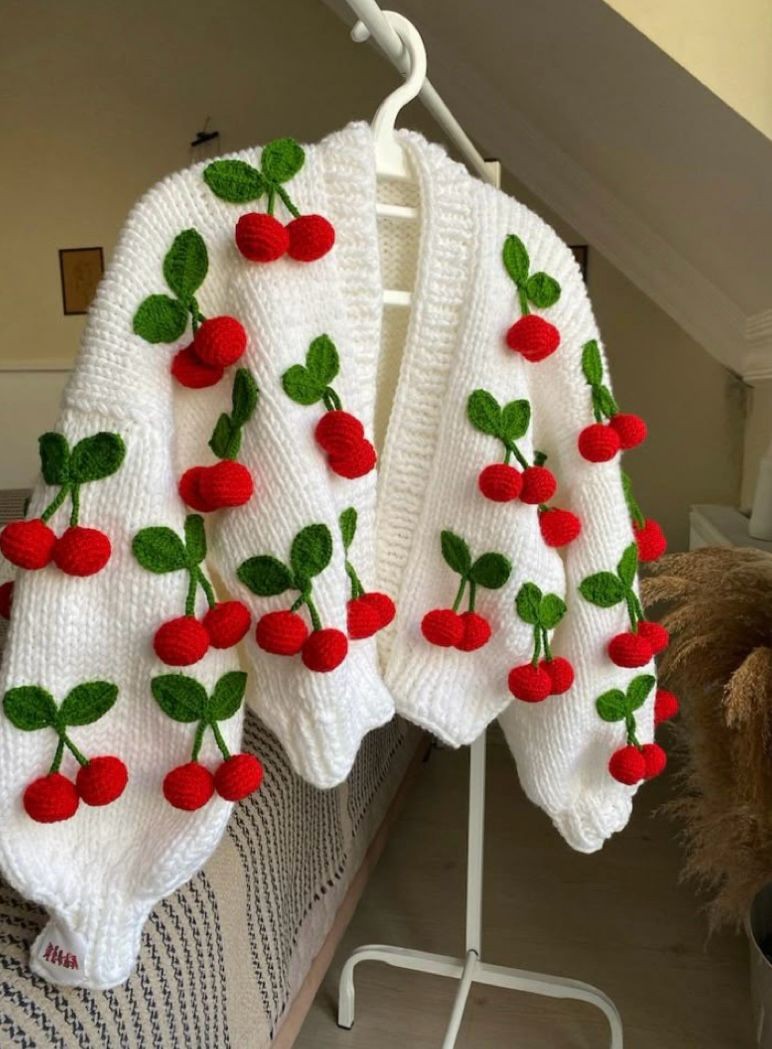 Kiraz Motif Yetişkin Hırka 
