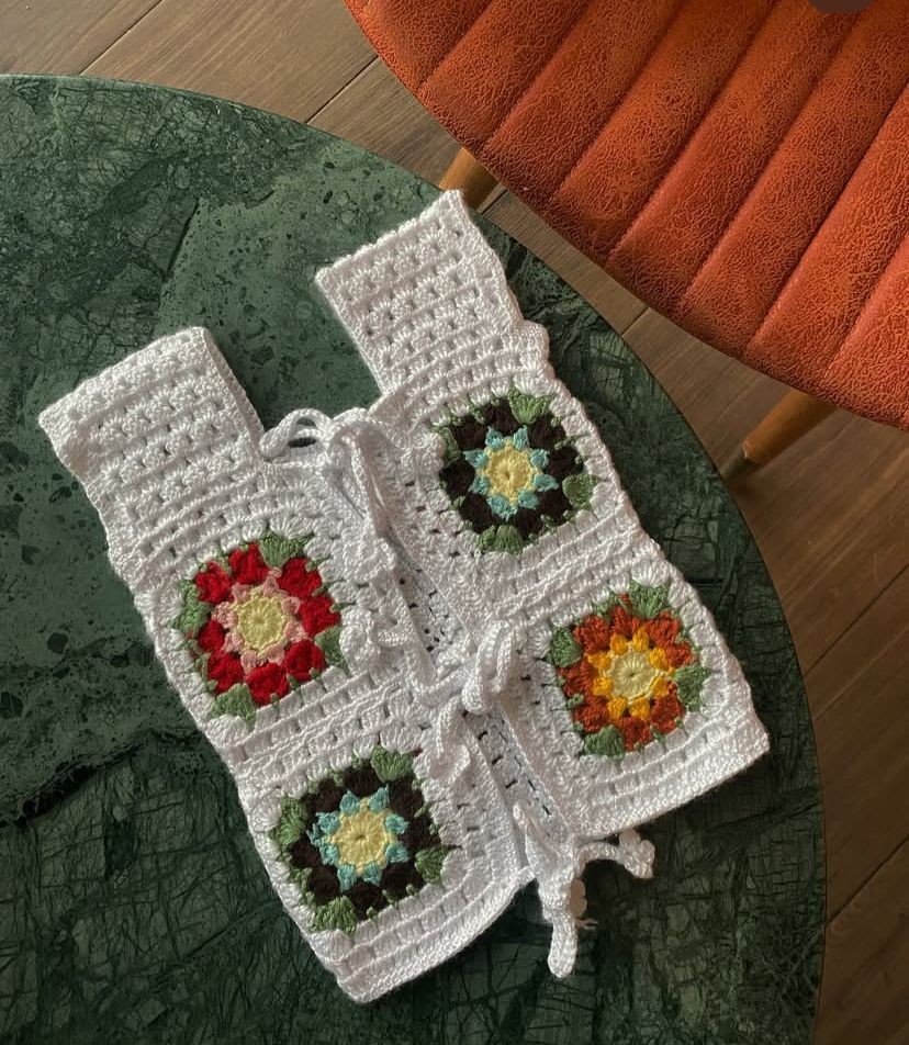 Tığ Örgü Kız Çocuk Yelek 