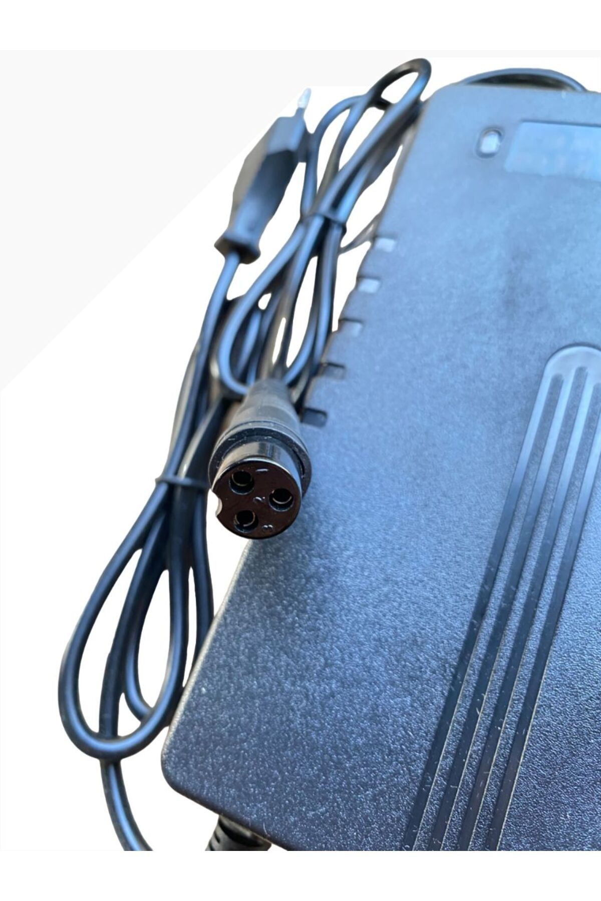 Onvo OV011/OV012/OV013/OV110/OV111 Uyumlu Elektrikli Scooter Şarj Aleti -Yüksek Kalite