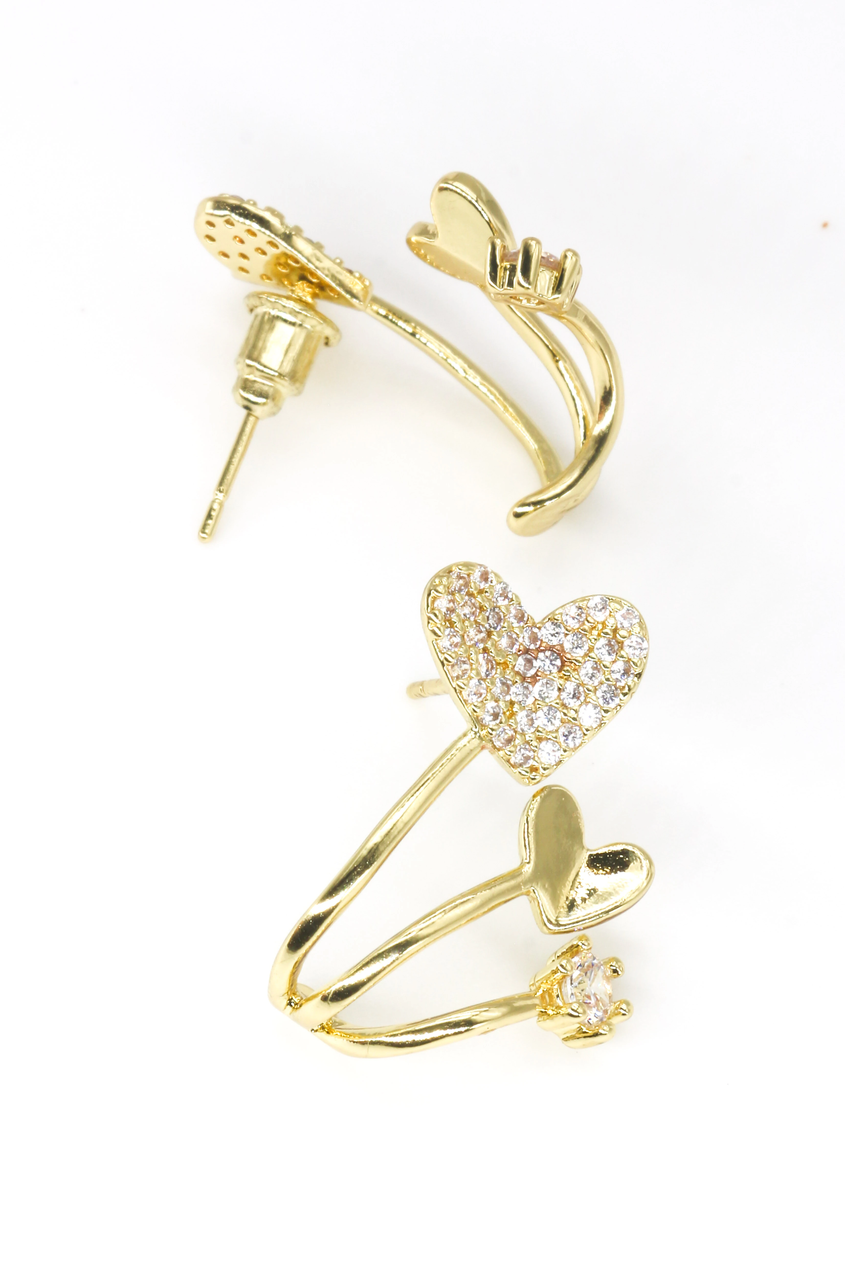 Zirkon Taşlı Çivi Küpe,Üçlü Kalpli