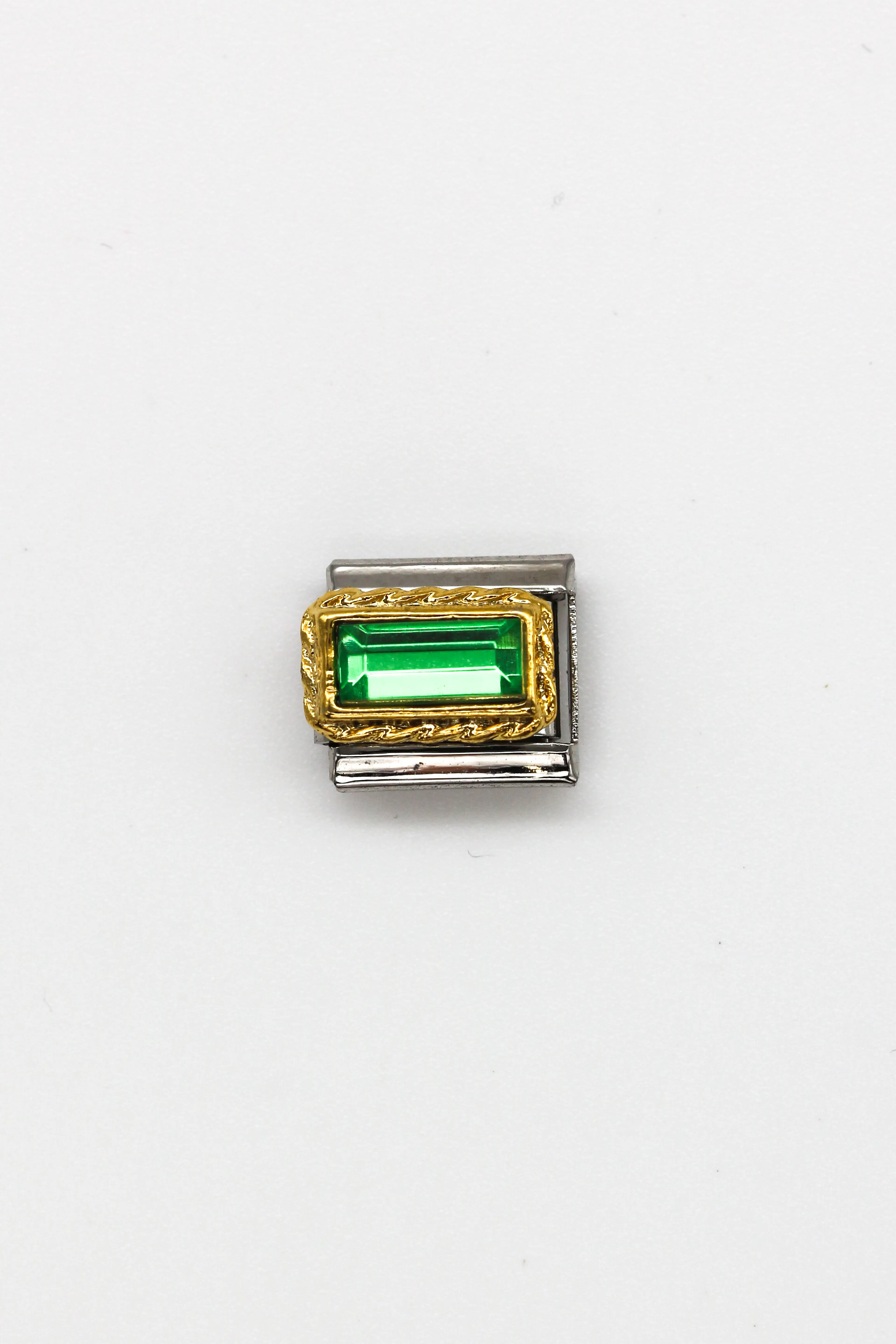 Çelik Yeşil Baget Taşlı Charm