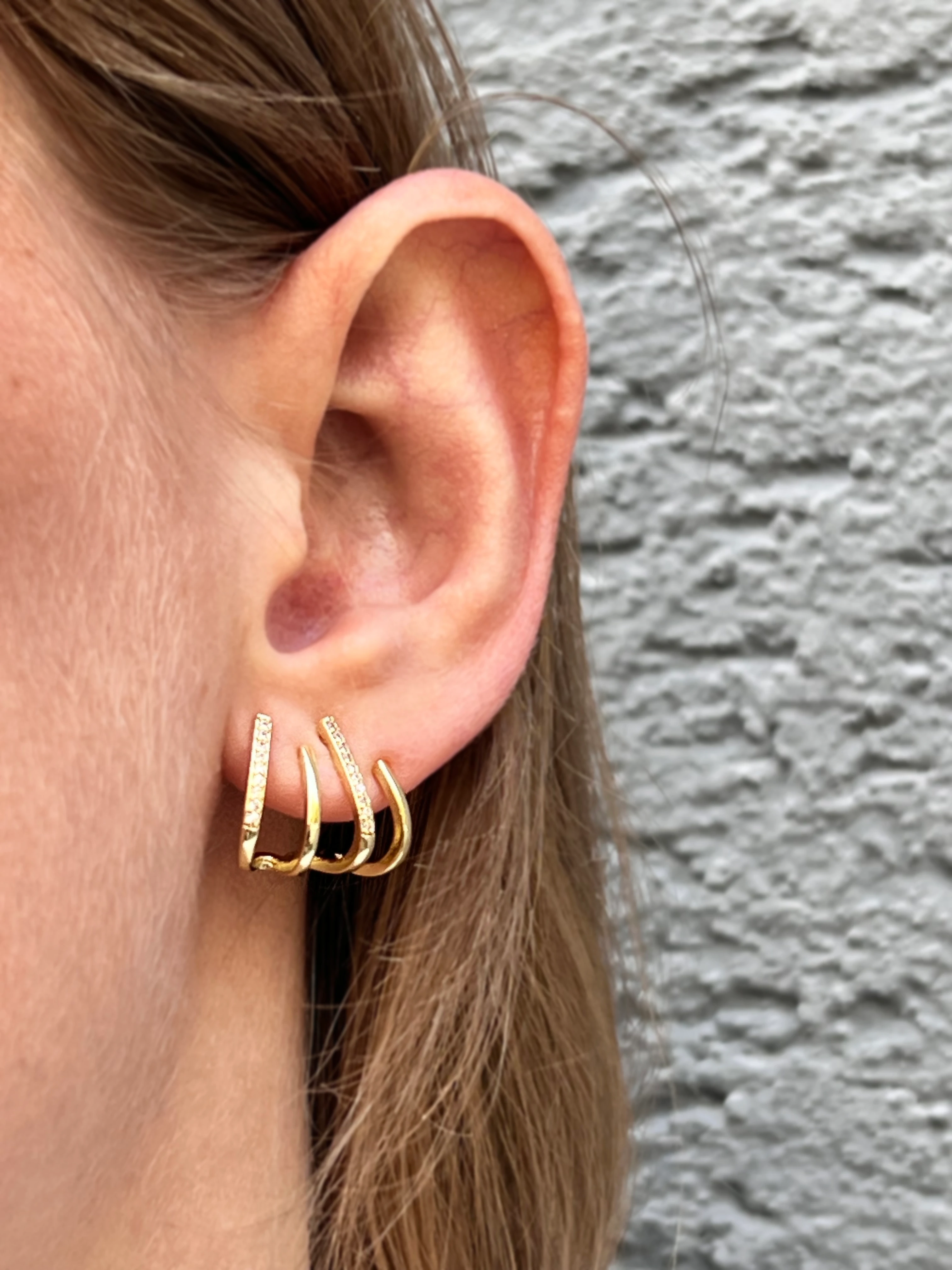 Zirkon Taşlı Dörtlü Pençe,Çivi Küpe