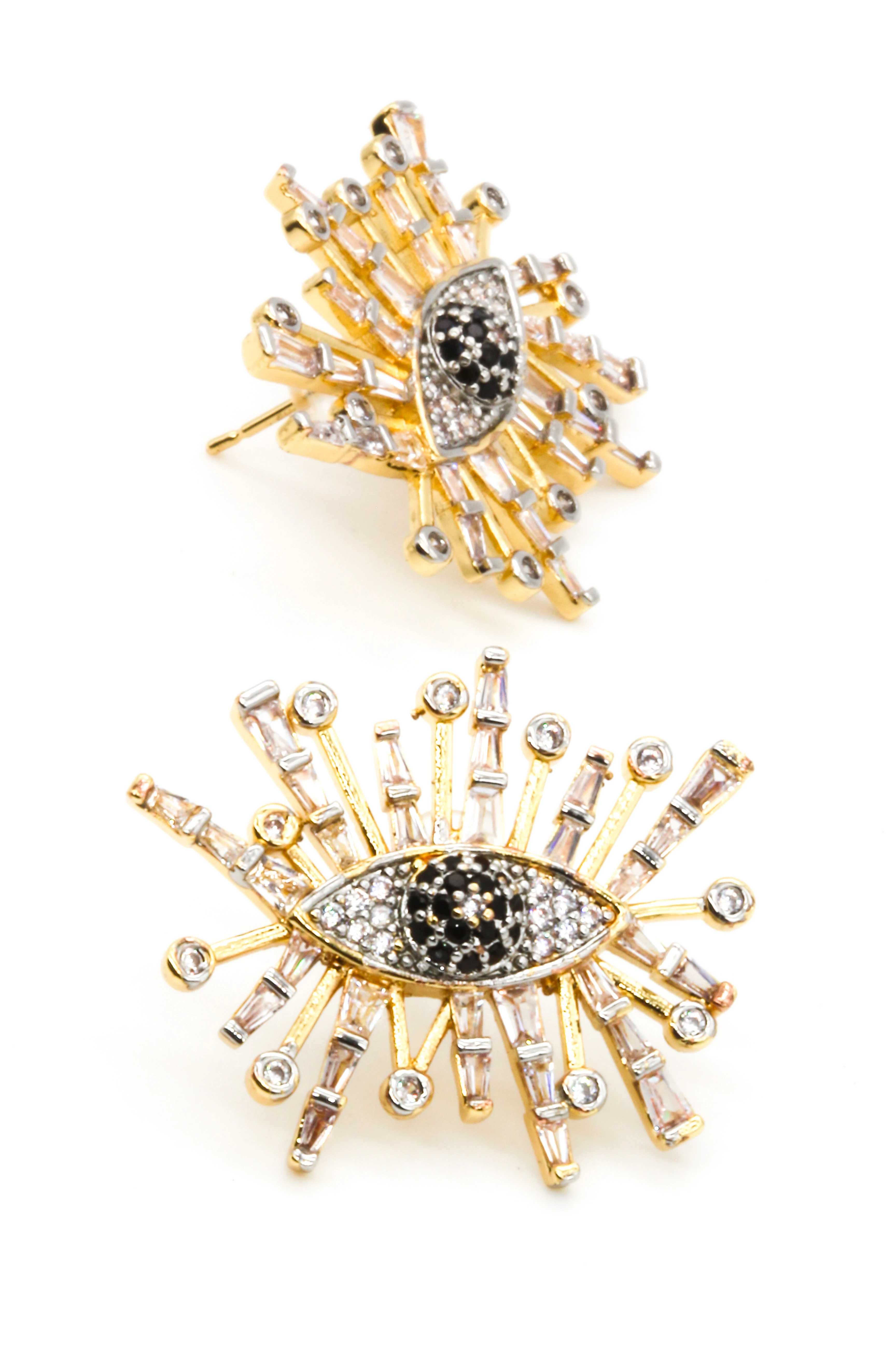 Zirkon Siyah-Beyaz Taşlı Kirpikli Göz Model Çivi Küpe