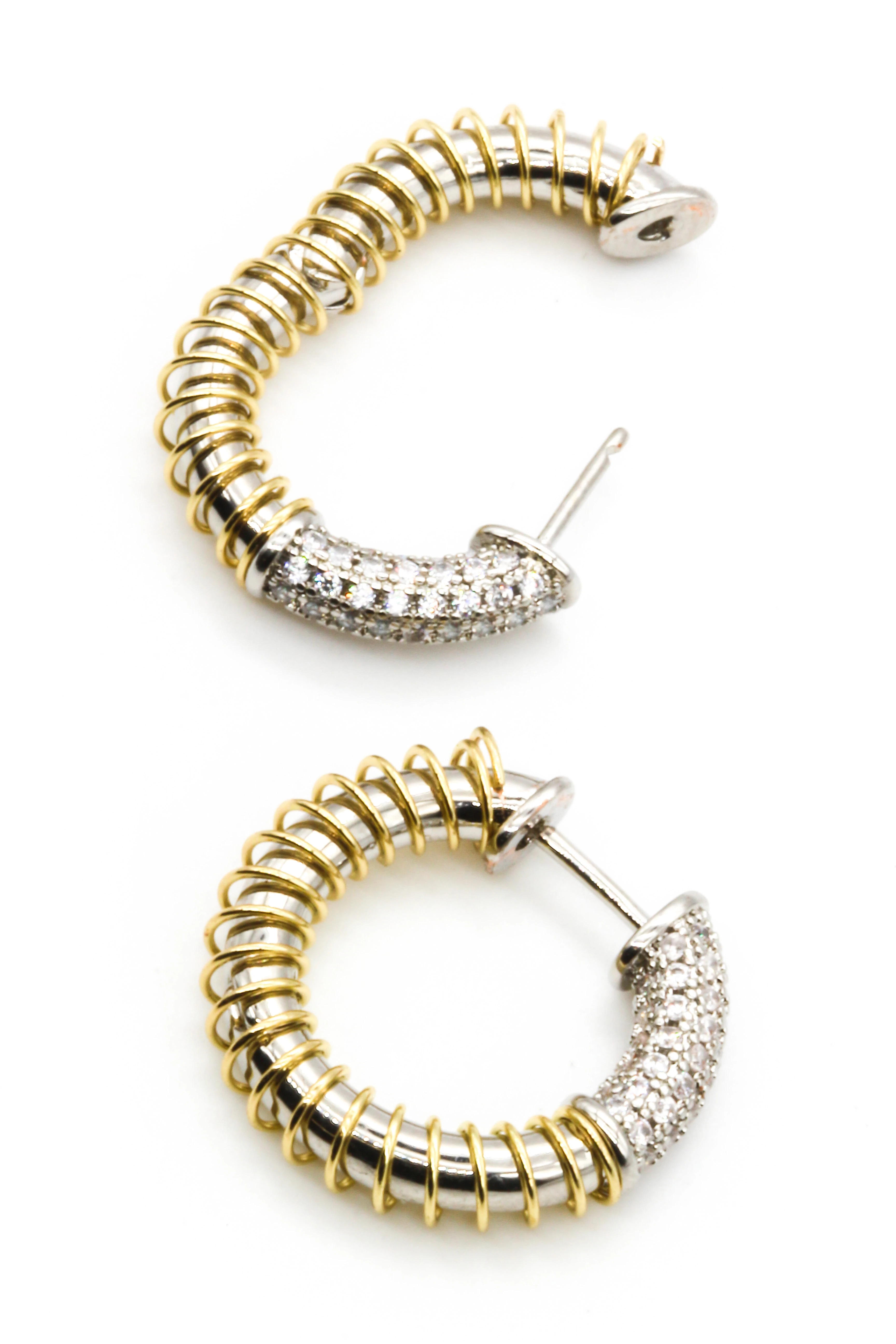 Zirkon Taşlı Yay Sargılı Halka Küpe