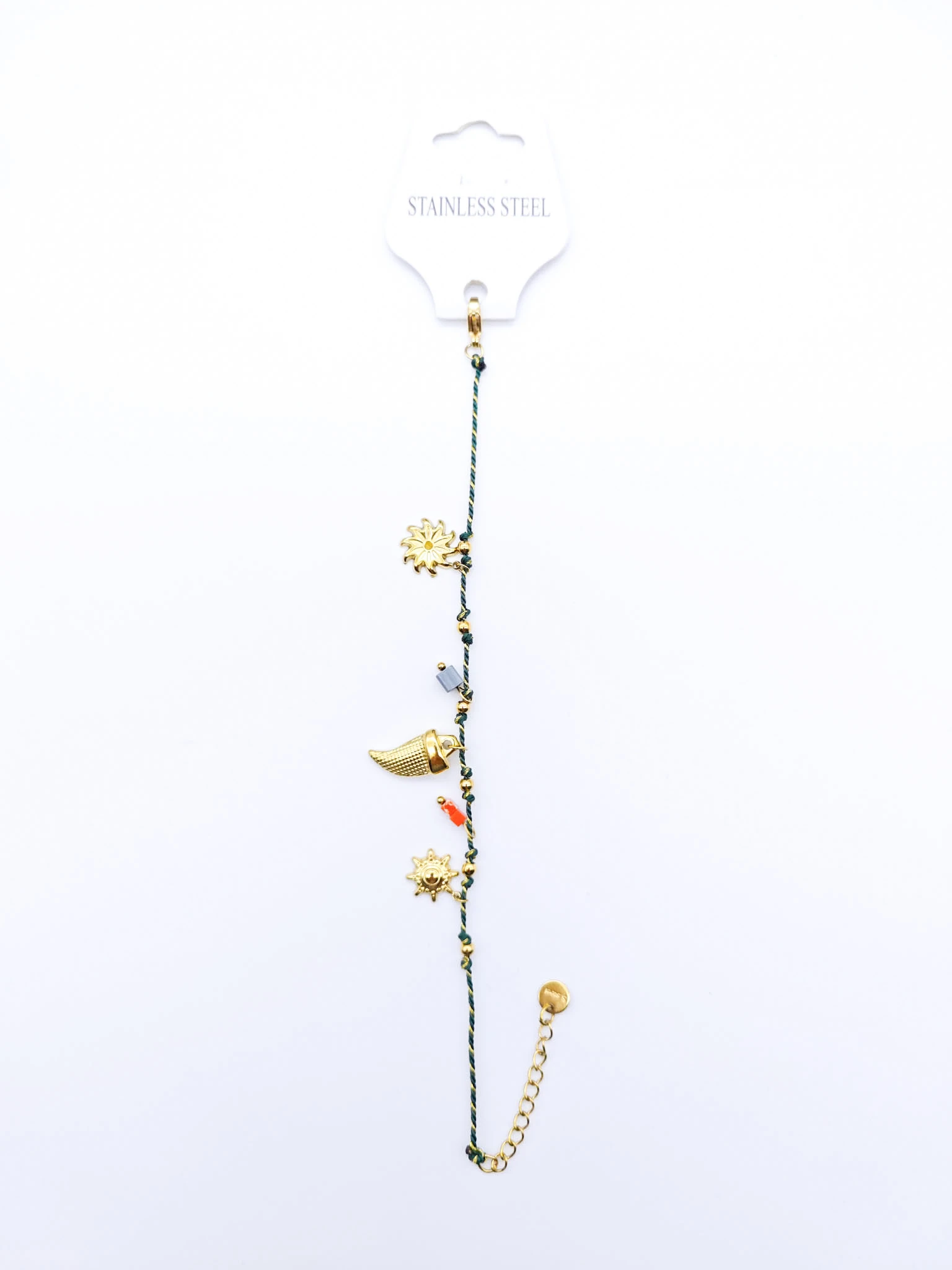 Çelik Boynuz,Çiçek,Güneş Figürlü Yeşil İpli Bileklik