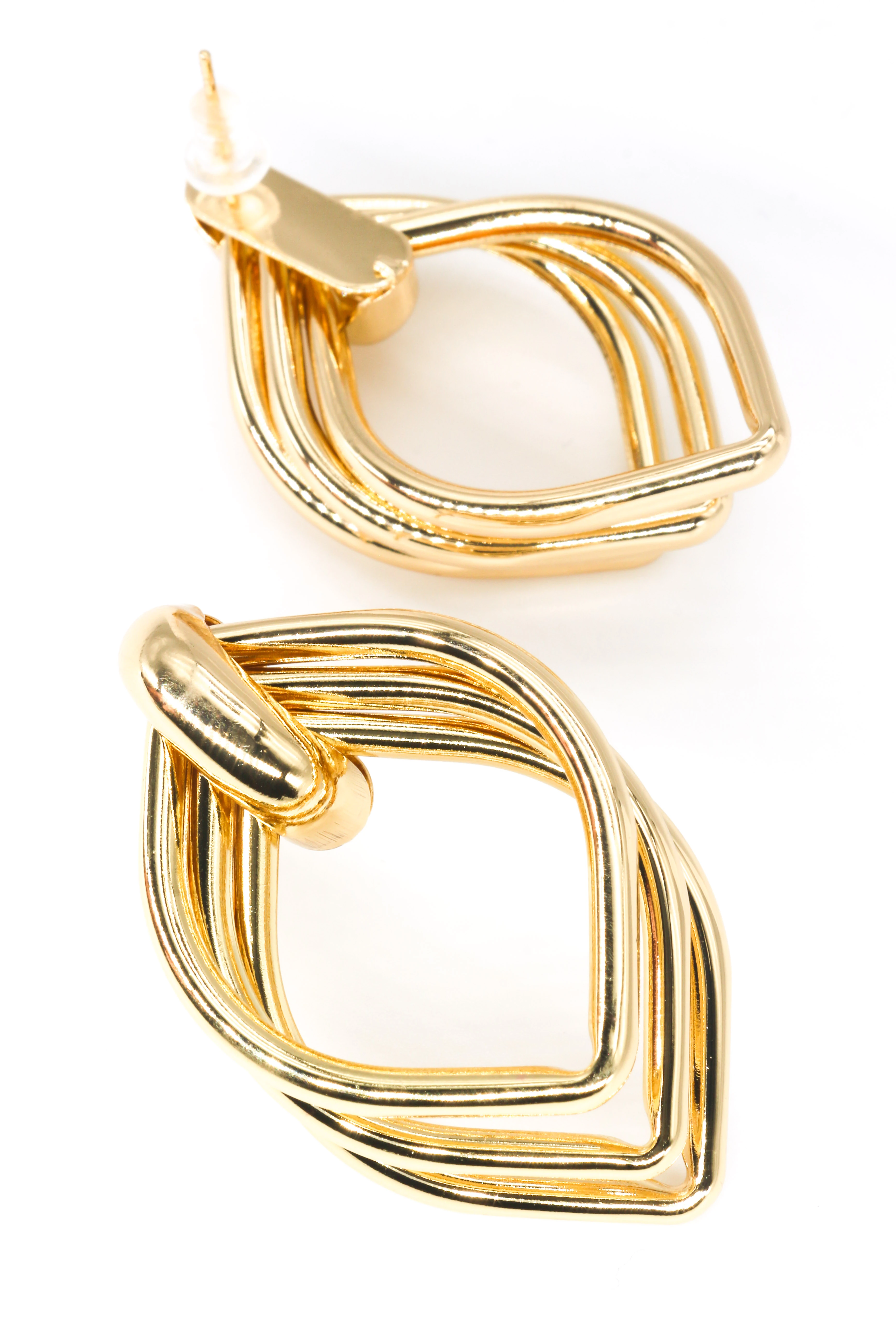 Çivi Küpe,Yaprak Figürlü - Gold