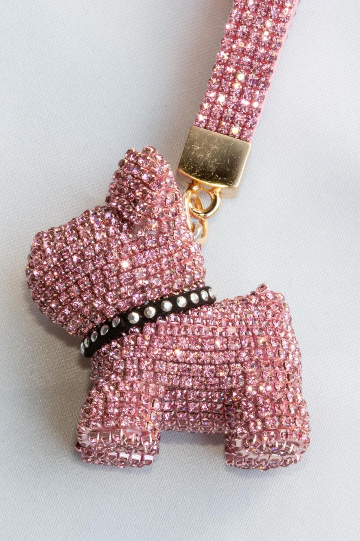 SWAROVSKİ ZİRKON TAŞLI PEMBE KÖPEK SALLANTILI ÇANTA AKSESUARI VE ANAHTARLIK