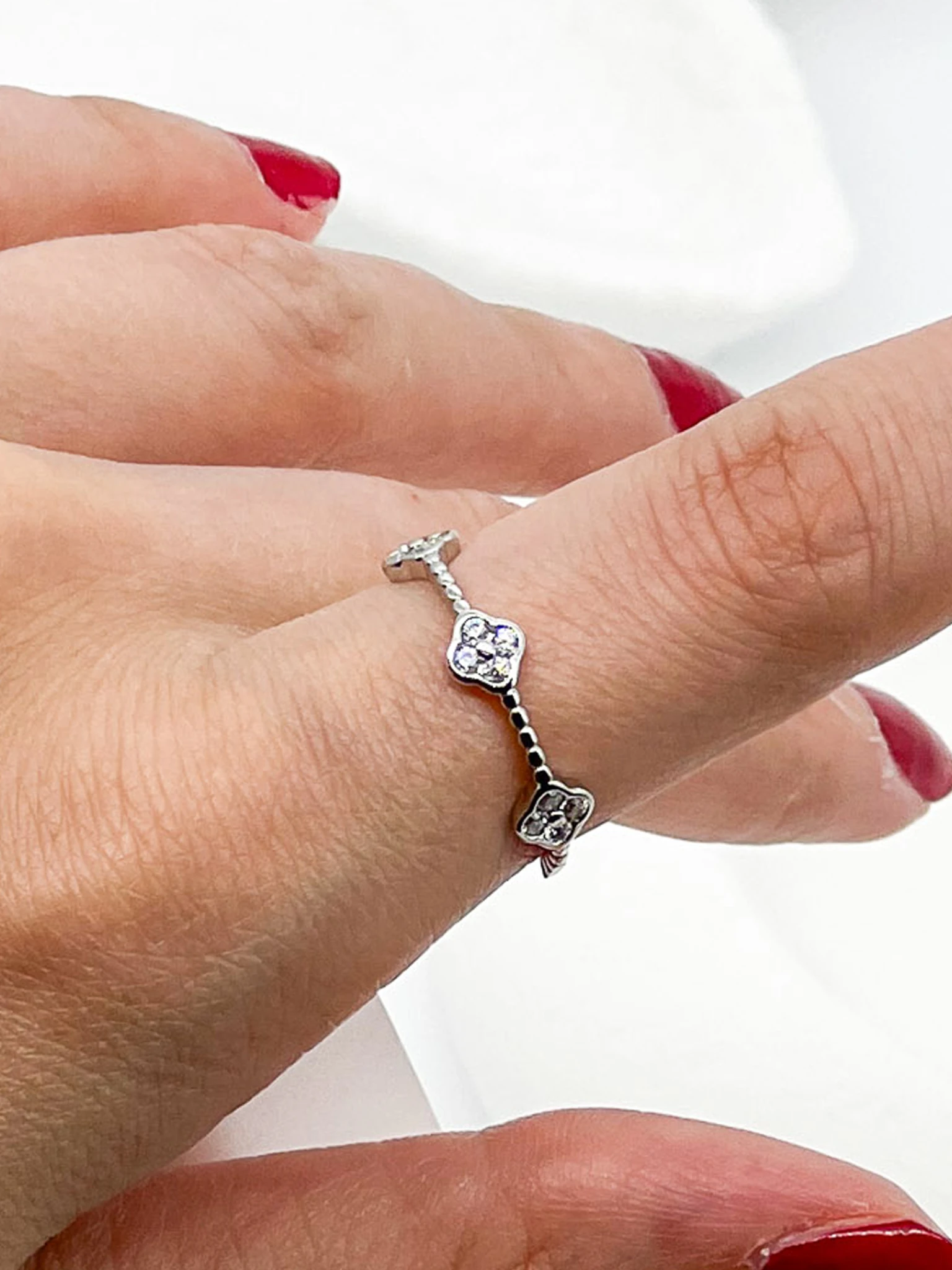 Ayarlanabilir Yüzük, Beşli Zirkon Taşlı Yonca - Silver