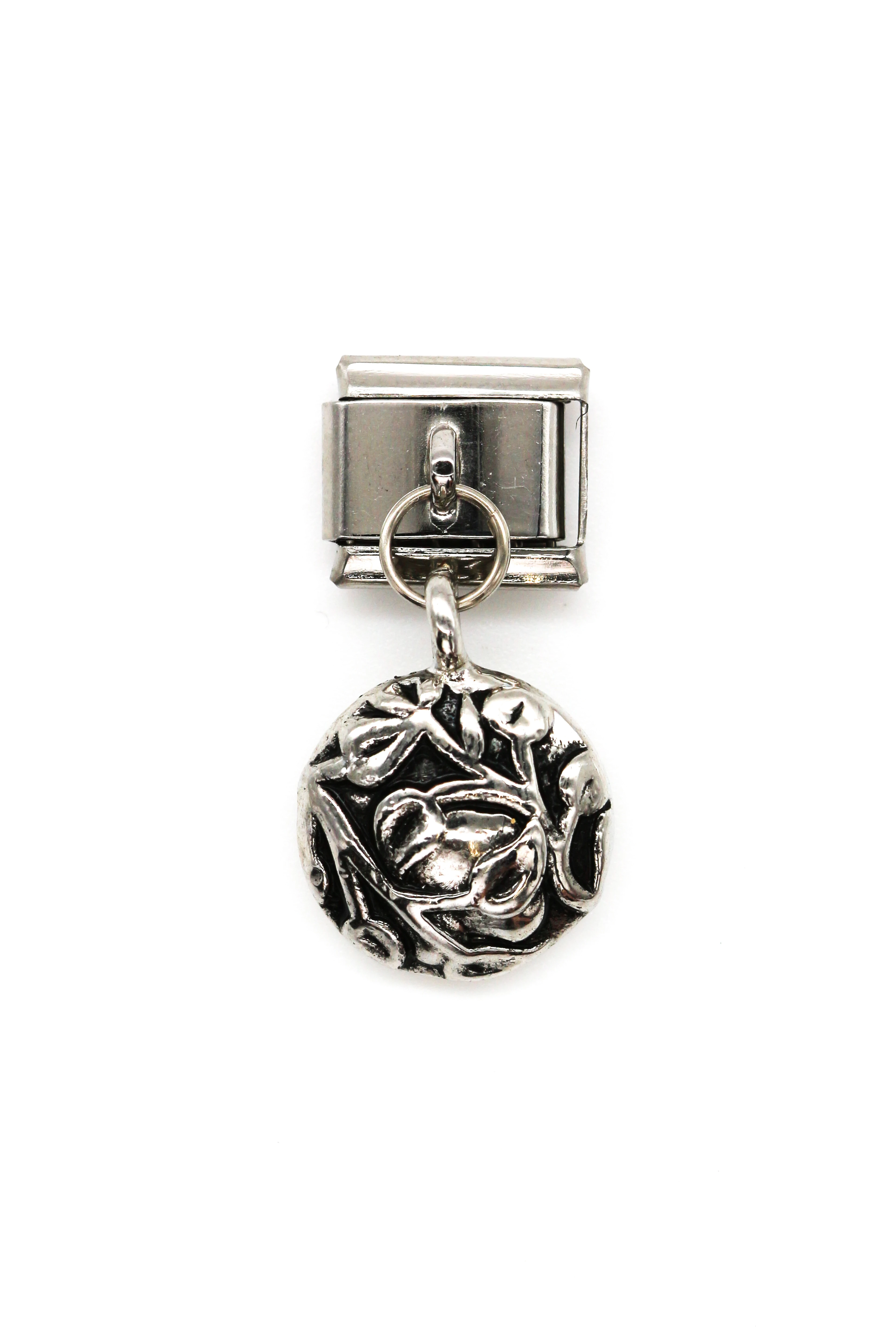 Çelik Sallantılı Yaprak Desenli Charm