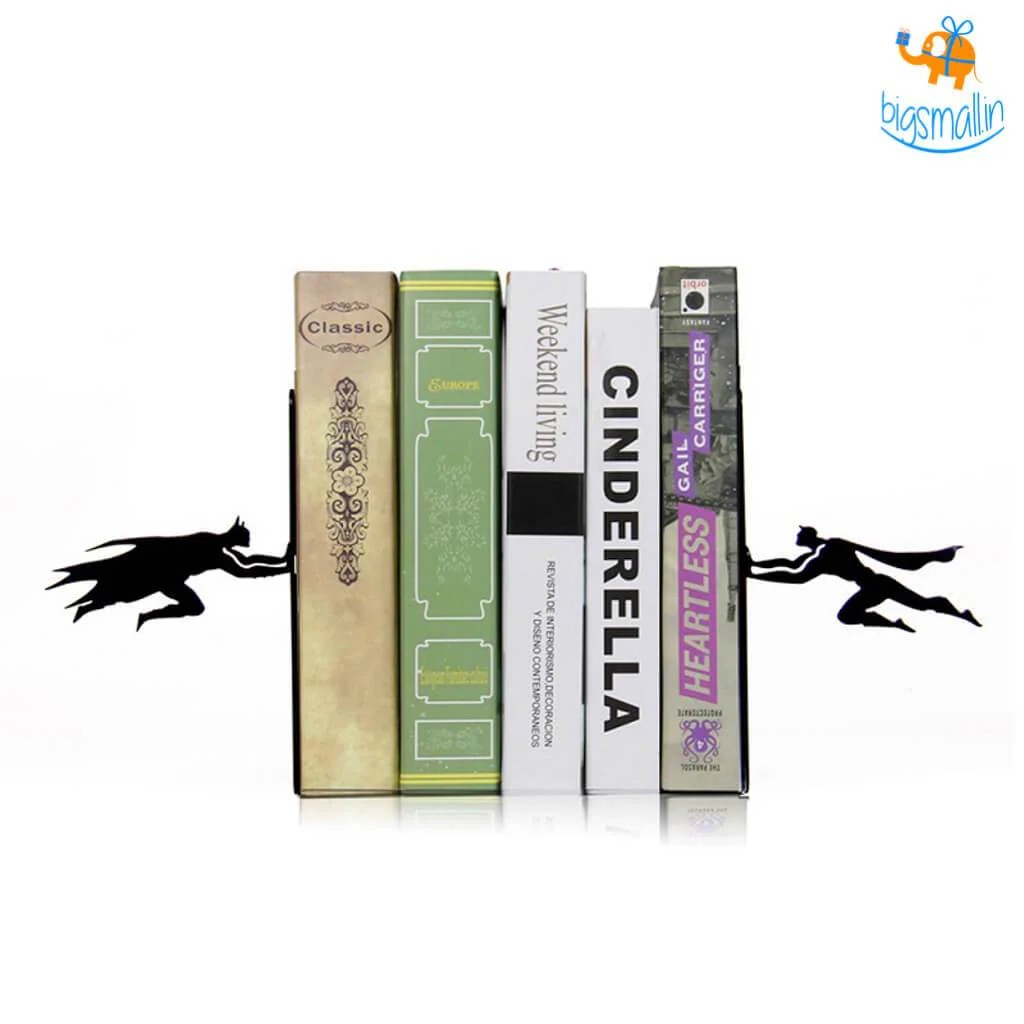 Süper Kahramanlar Karşı Karşıya Kitap Tutucu