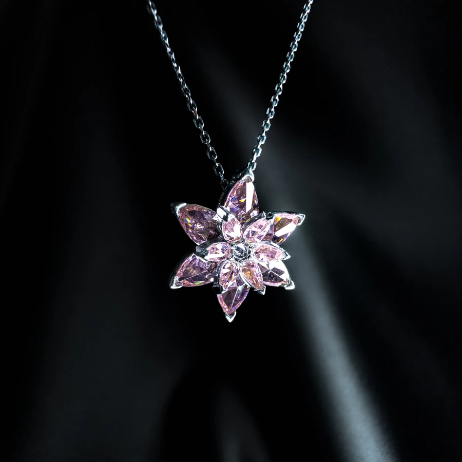 Luna Gümüş Kolye – 925 Ayar Gümüş | Lotus Çiçeği Tasarımı main variant image