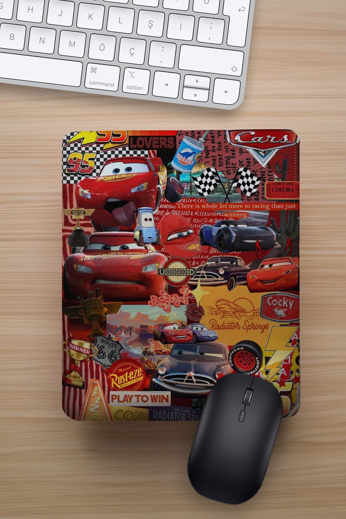 Cars Kolaj Bilek Destekli Eğlenceli Tasarımlı Hediyelik Mousepad