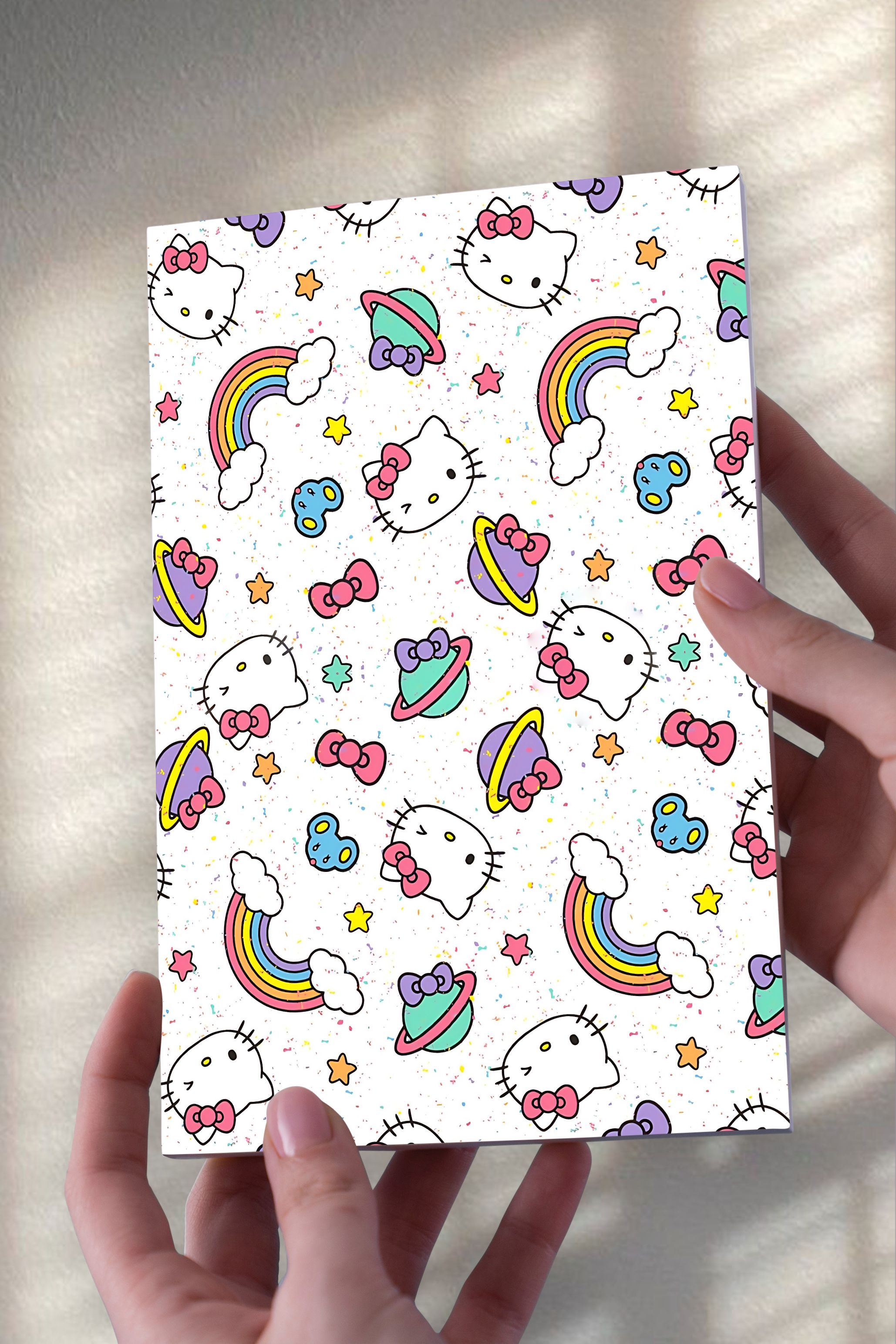 Beyaz Hello Kity Kolaj Desenli A5 Çizgisiz Defter (50 Sayfa)