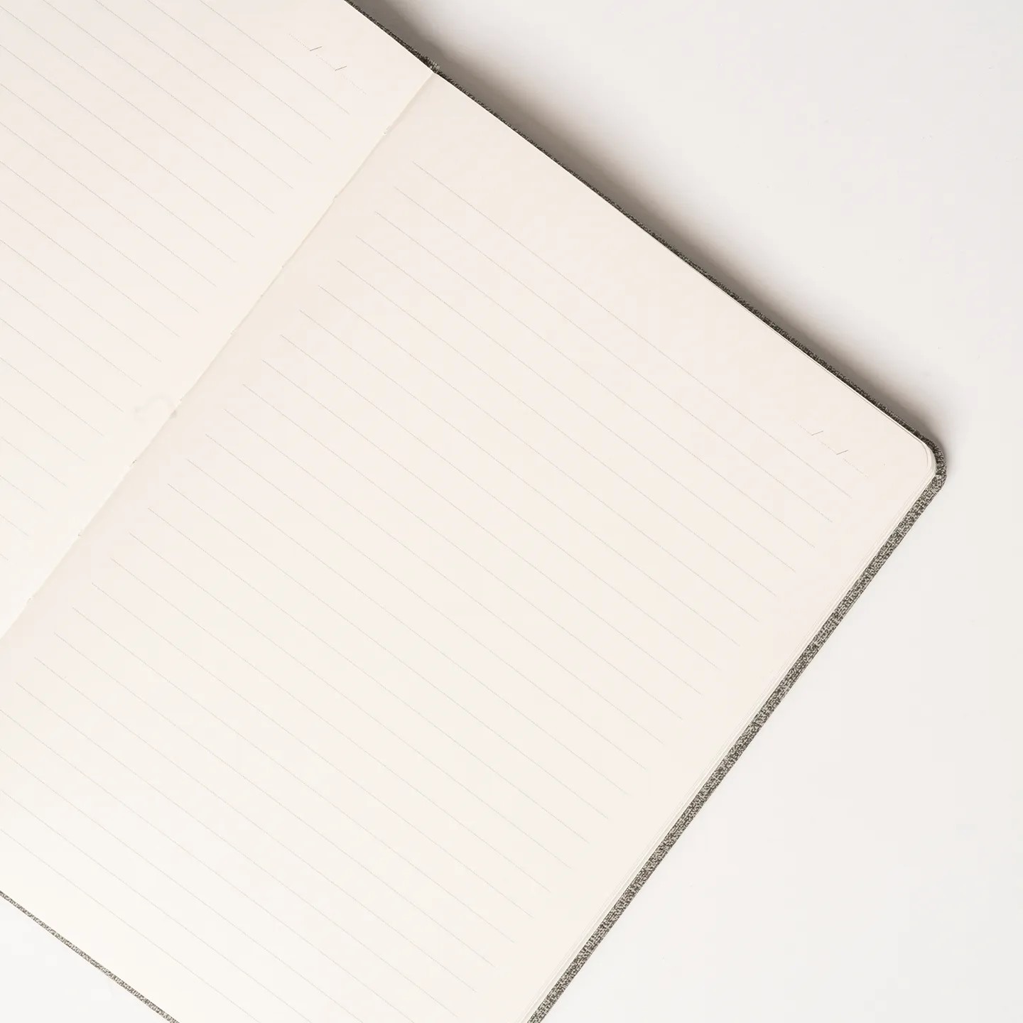 Logo Baskılı 15 x 21 cm Termo PU Sert Kapaklı Tarihsiz Defter