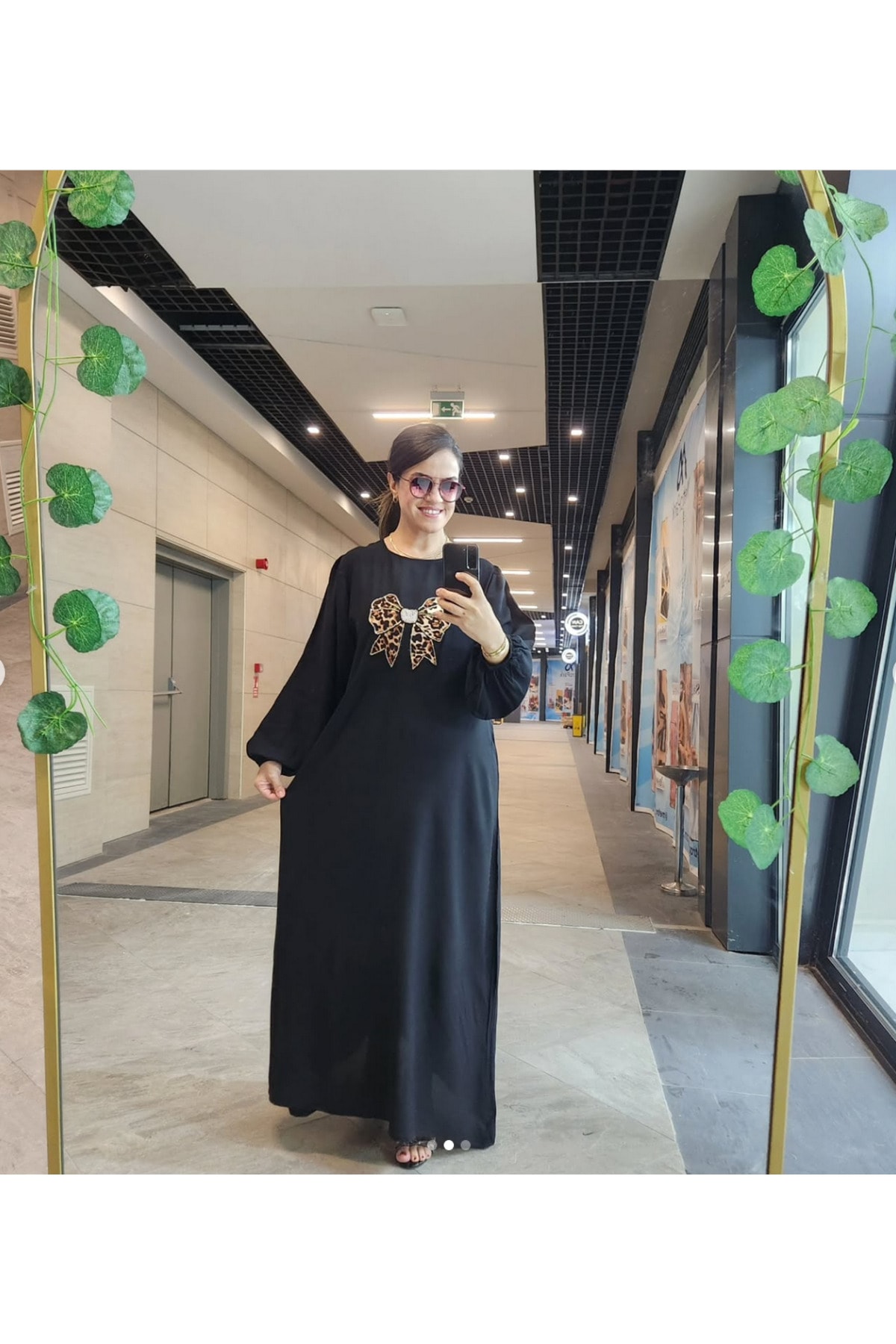 Fiyonk Detaylı Krem Elbise – Zarif ve Şık Tasarım