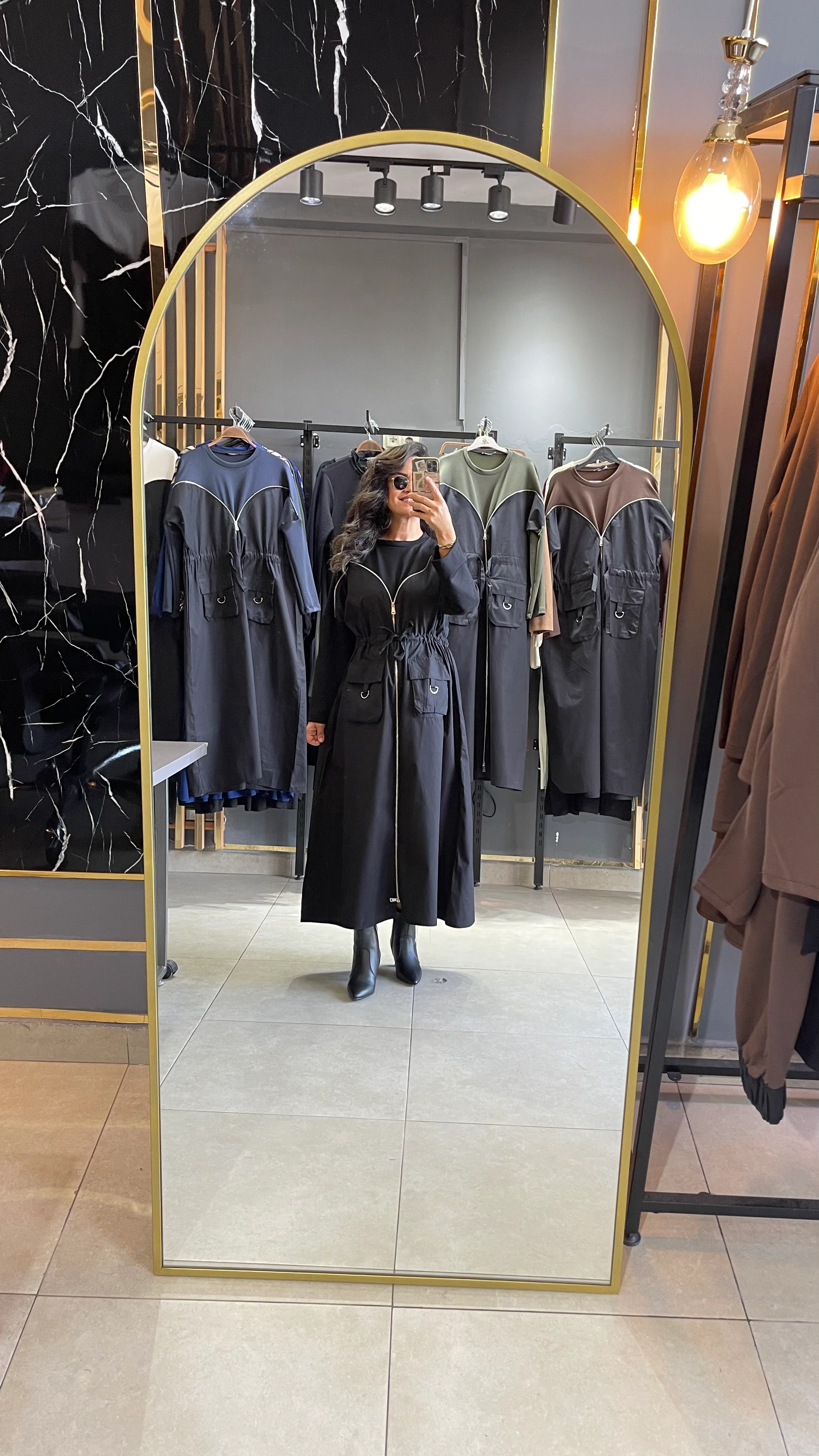 Çift fermuarlı paraşüt kumaş elbise