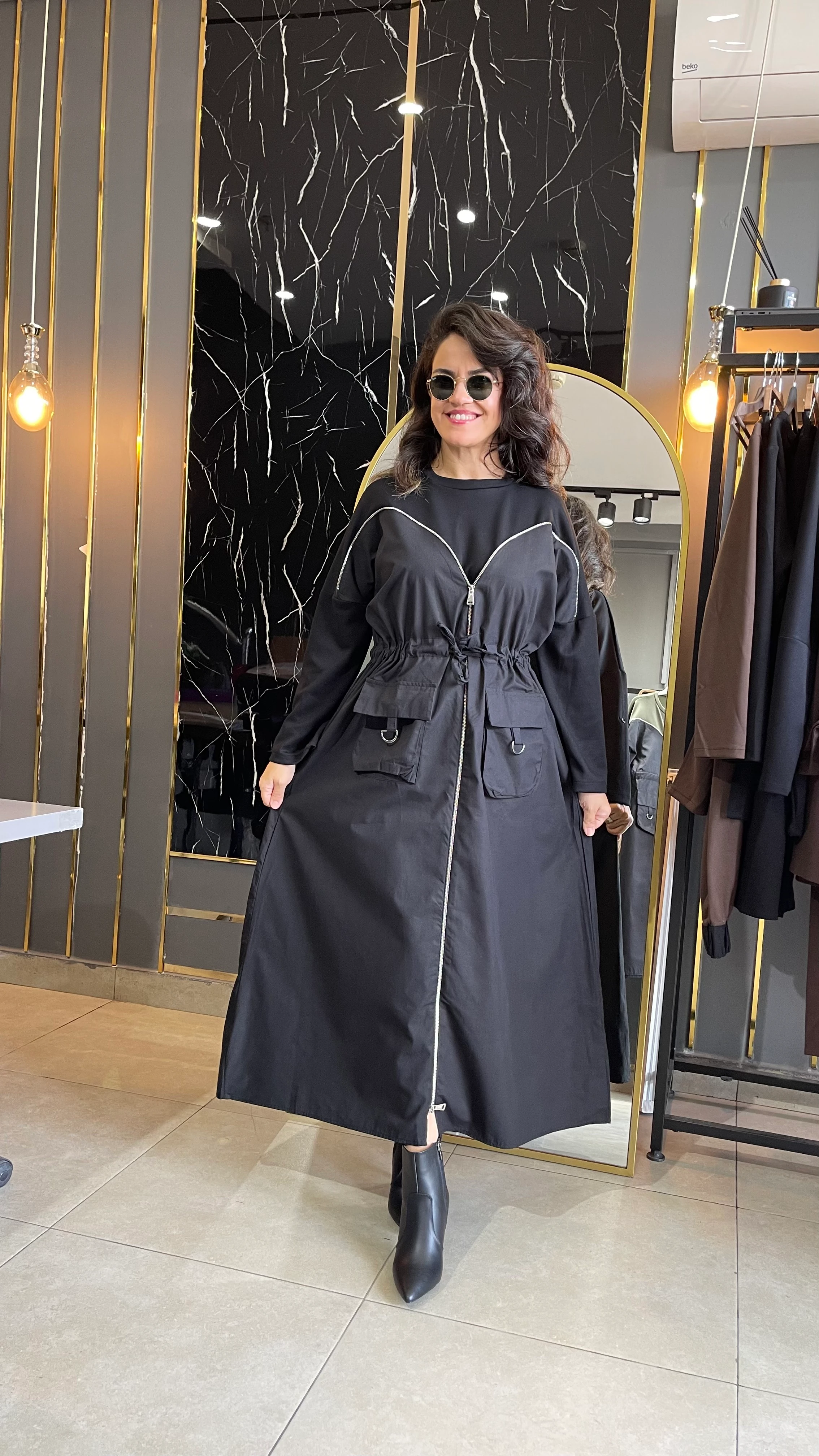 Çift fermuarlı paraşüt kumaş elbise