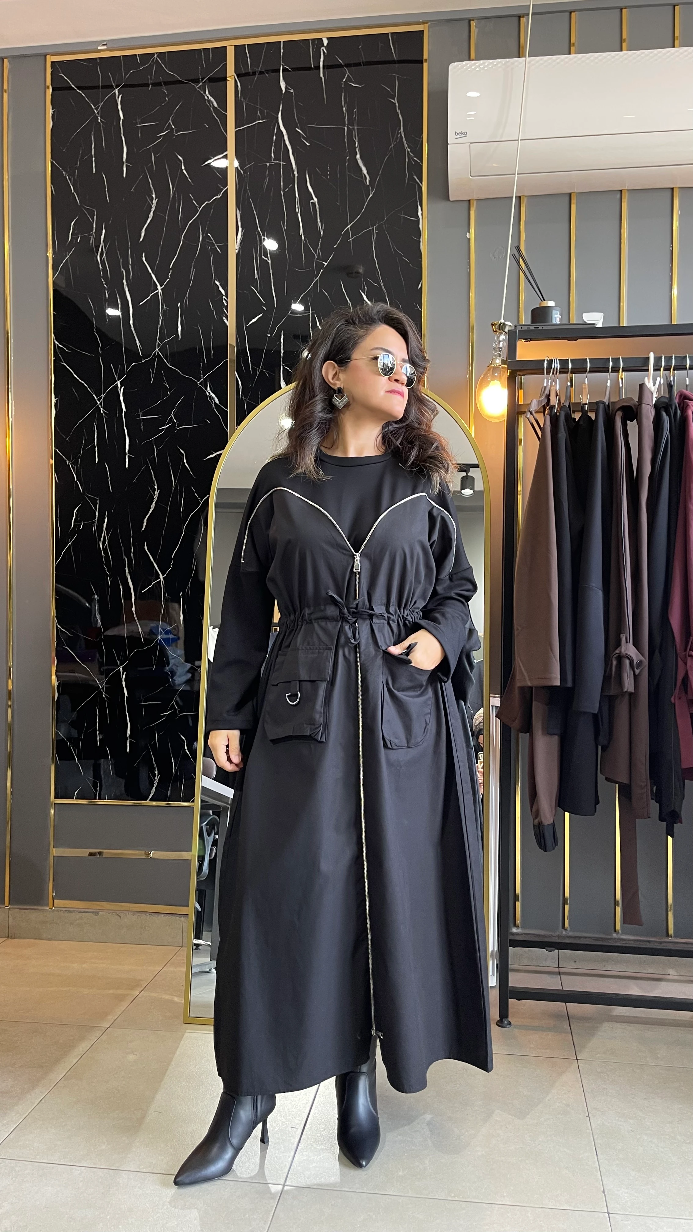 Çift fermuarlı paraşüt kumaş elbise