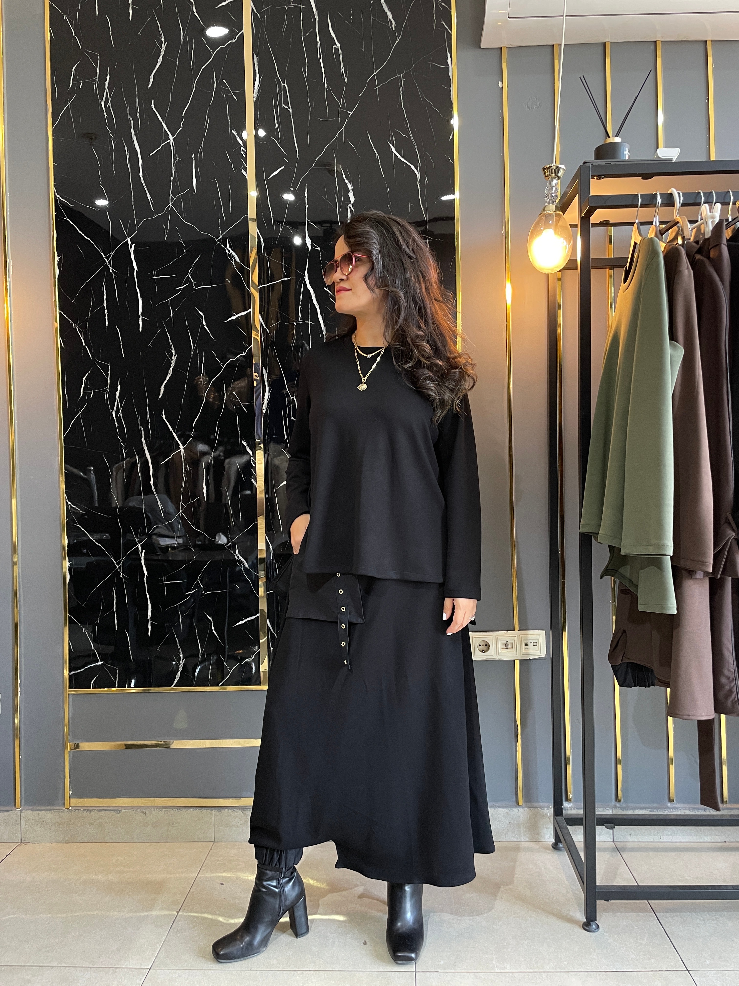 Etekli Şalvarlı Takım