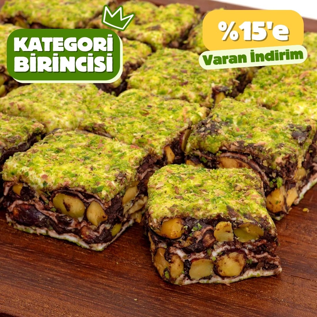 Fıstıklı Çikolatalı Baklava Lokum