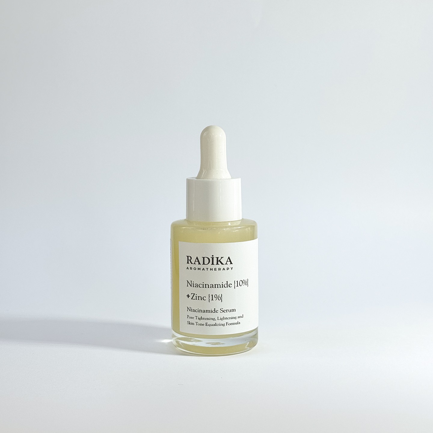 Niacinamide Serum | Gözenek Sıkılaştırıcı, Aydınlatıcı ve Leke Giderici Etki