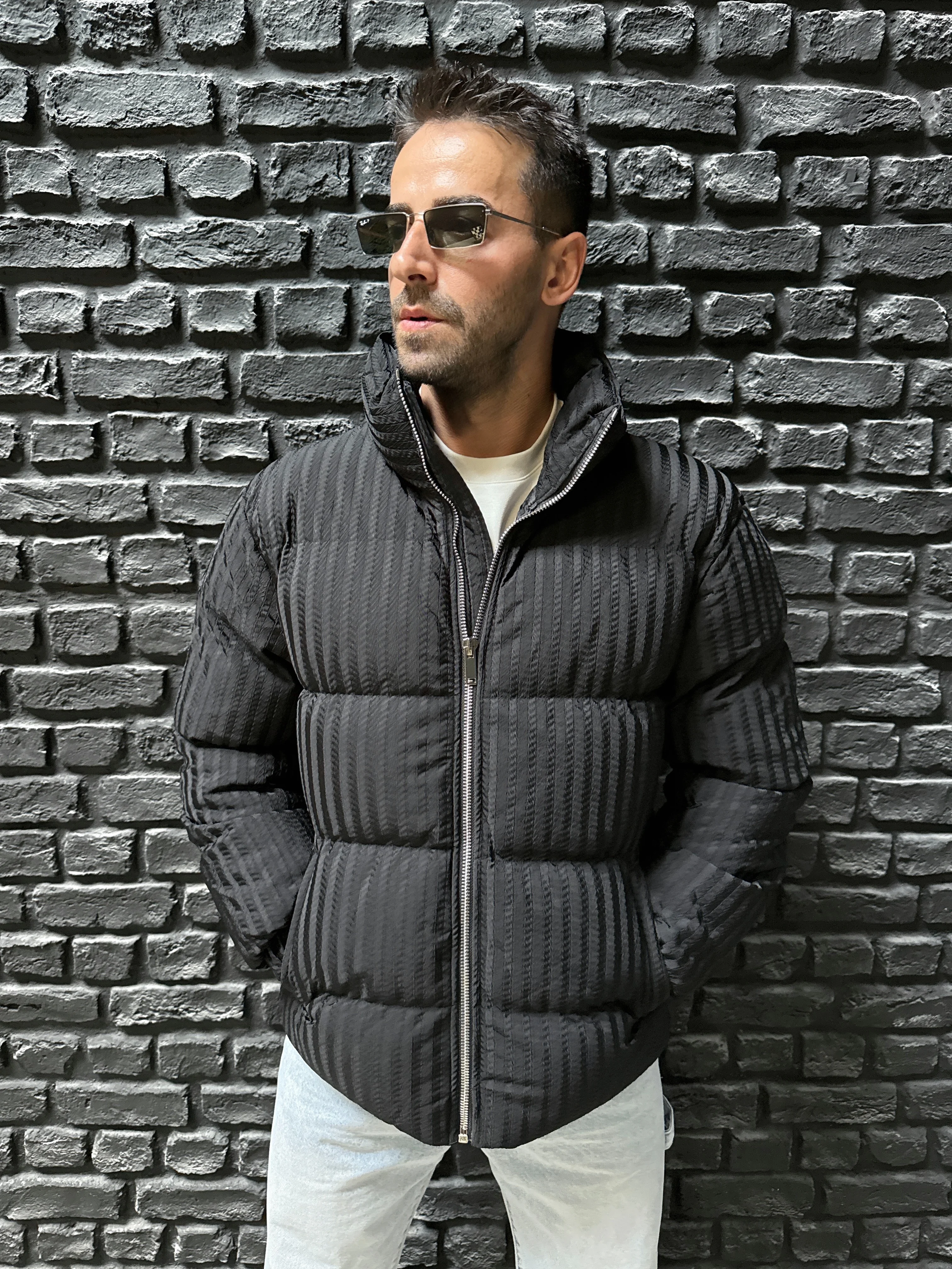 Desenli Şişme Mont - Siyah