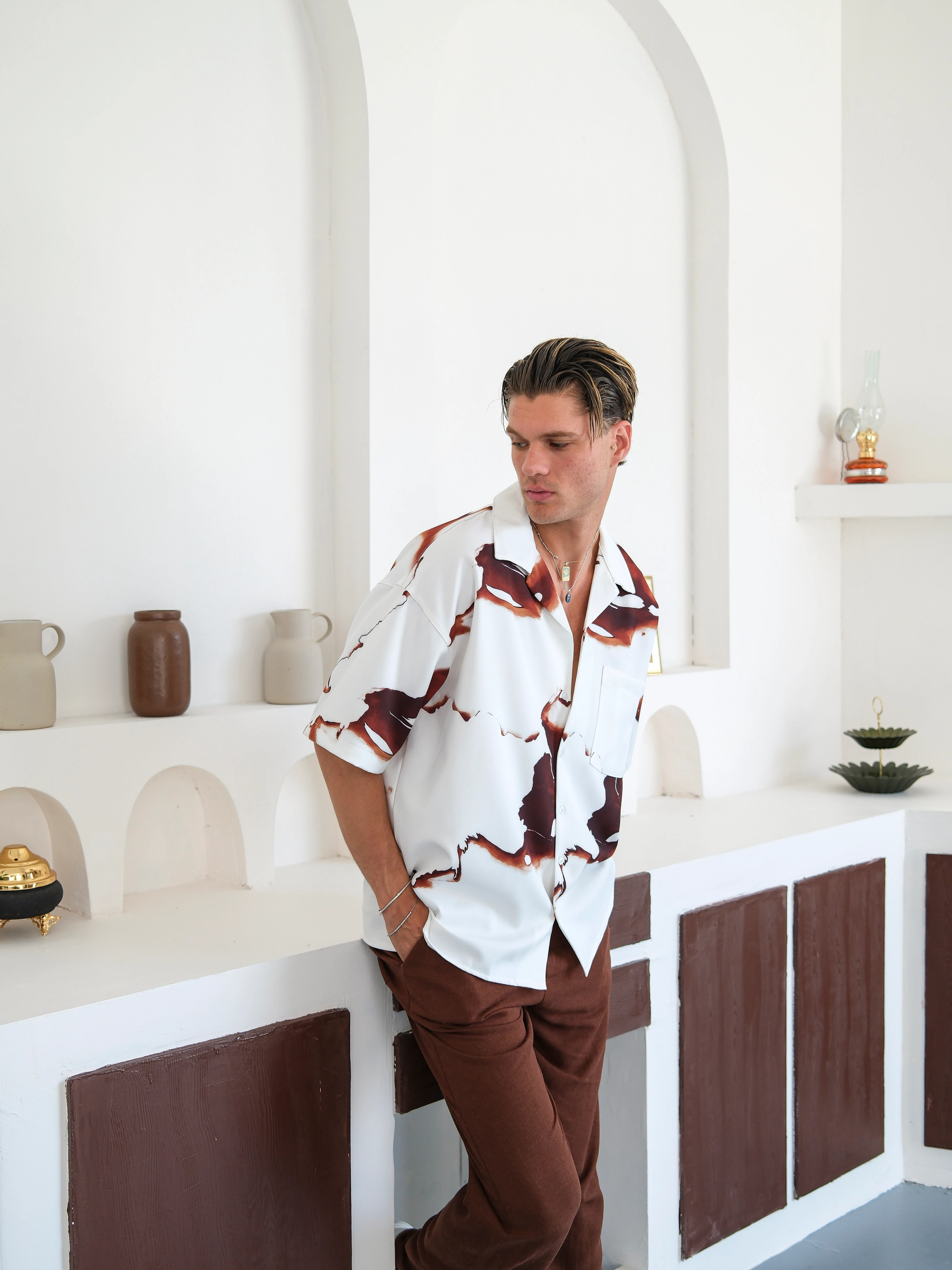 Oversize Baskılı Tasarım Gömlek- Beyaz Kahve