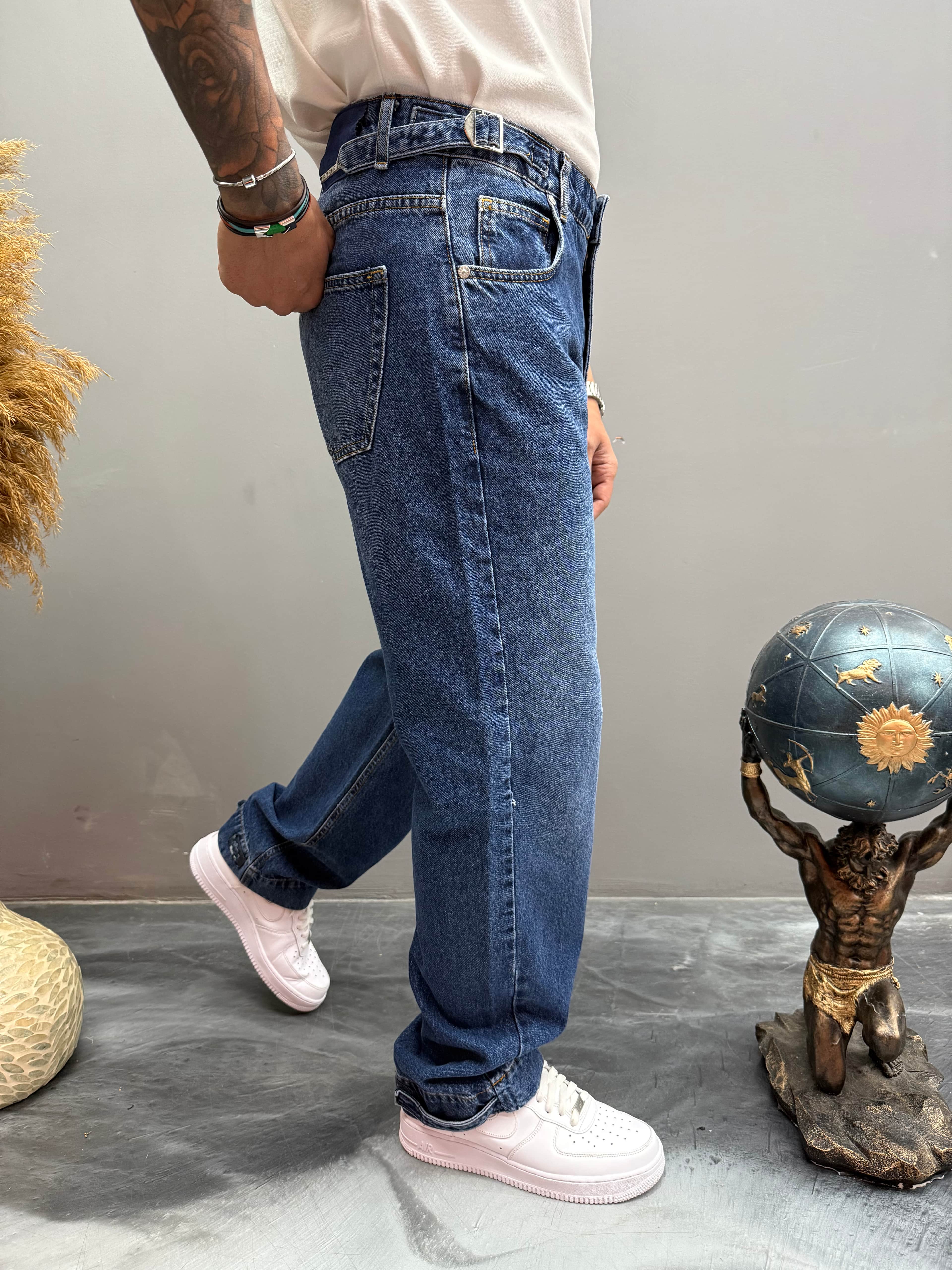 Baggy Kalıp Bel Kemer Detaylı Kot Pantolon