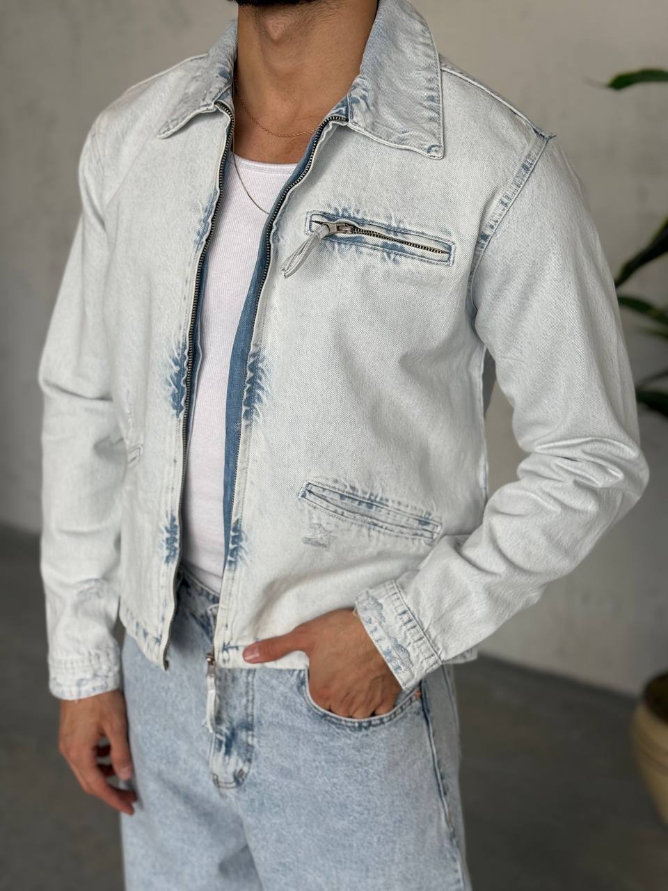 Yırtık Detaylı Denim Ceket