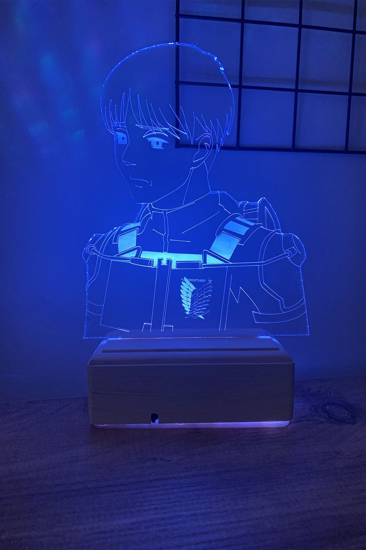 Attack on Titan Armin 16 Renk Gece Lambası