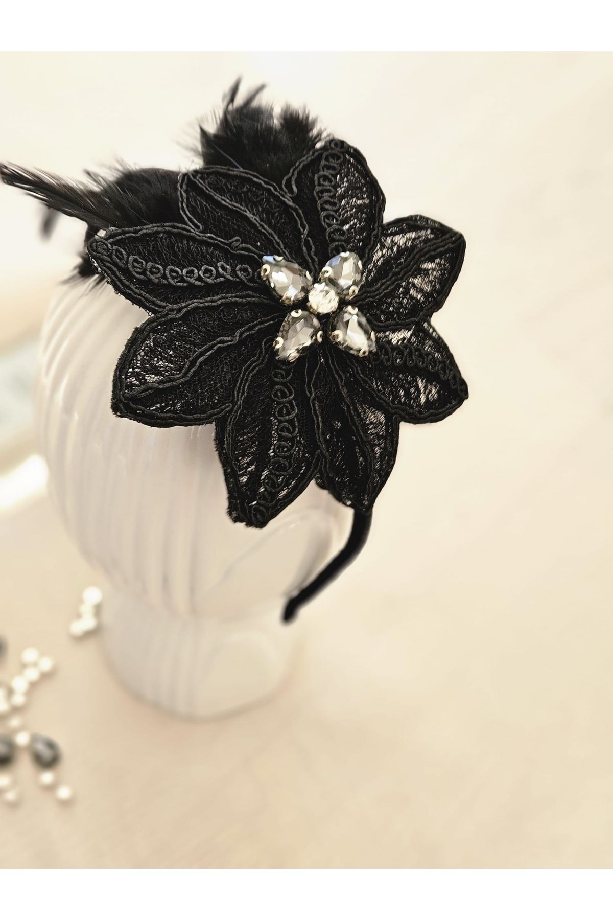 BLACK SWAN SPECIAL DESIGN CROWN