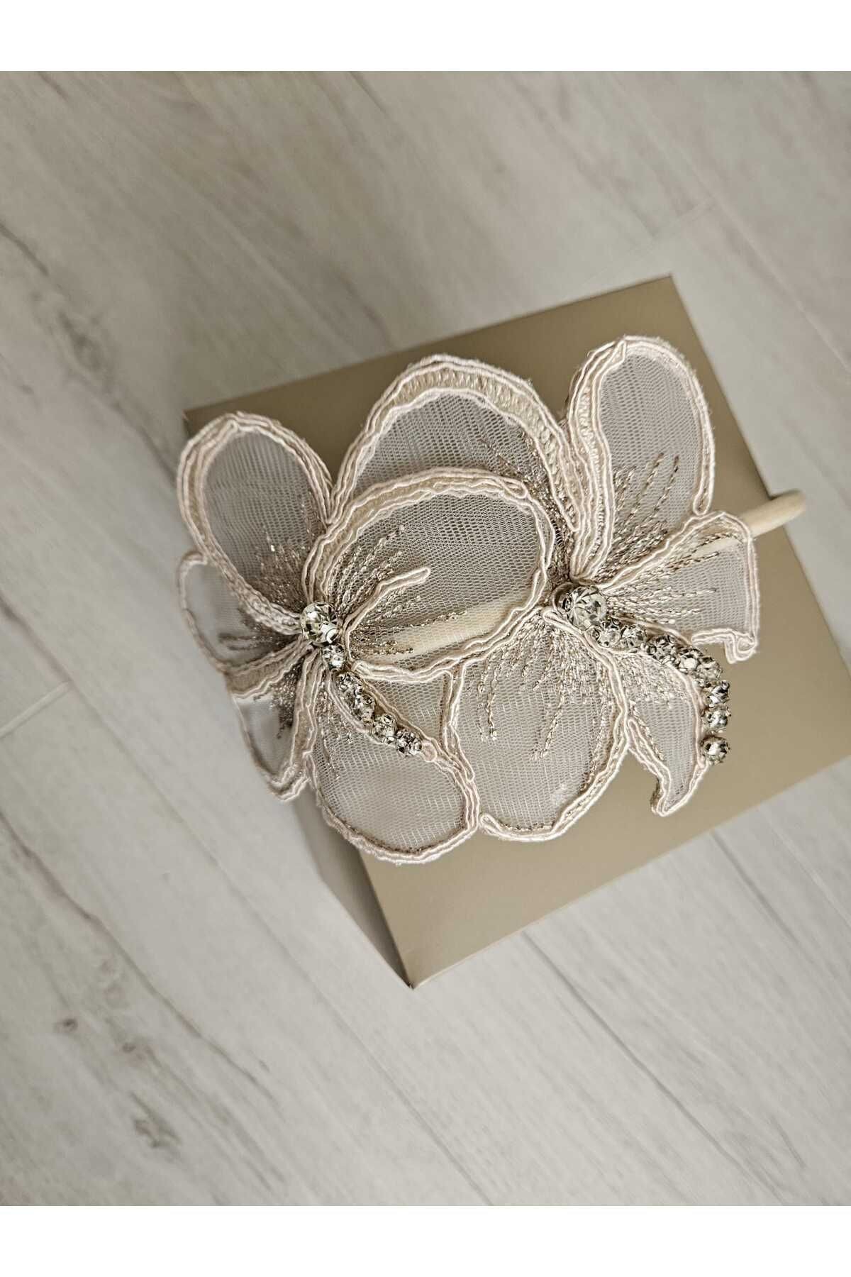 FÜREYYA TAÇ (Special Design Hair Accessory)