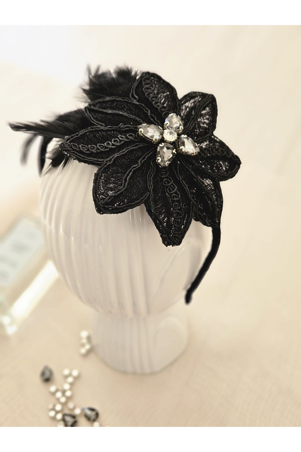 BLACK SWAN SPECIAL DESIGN CROWN