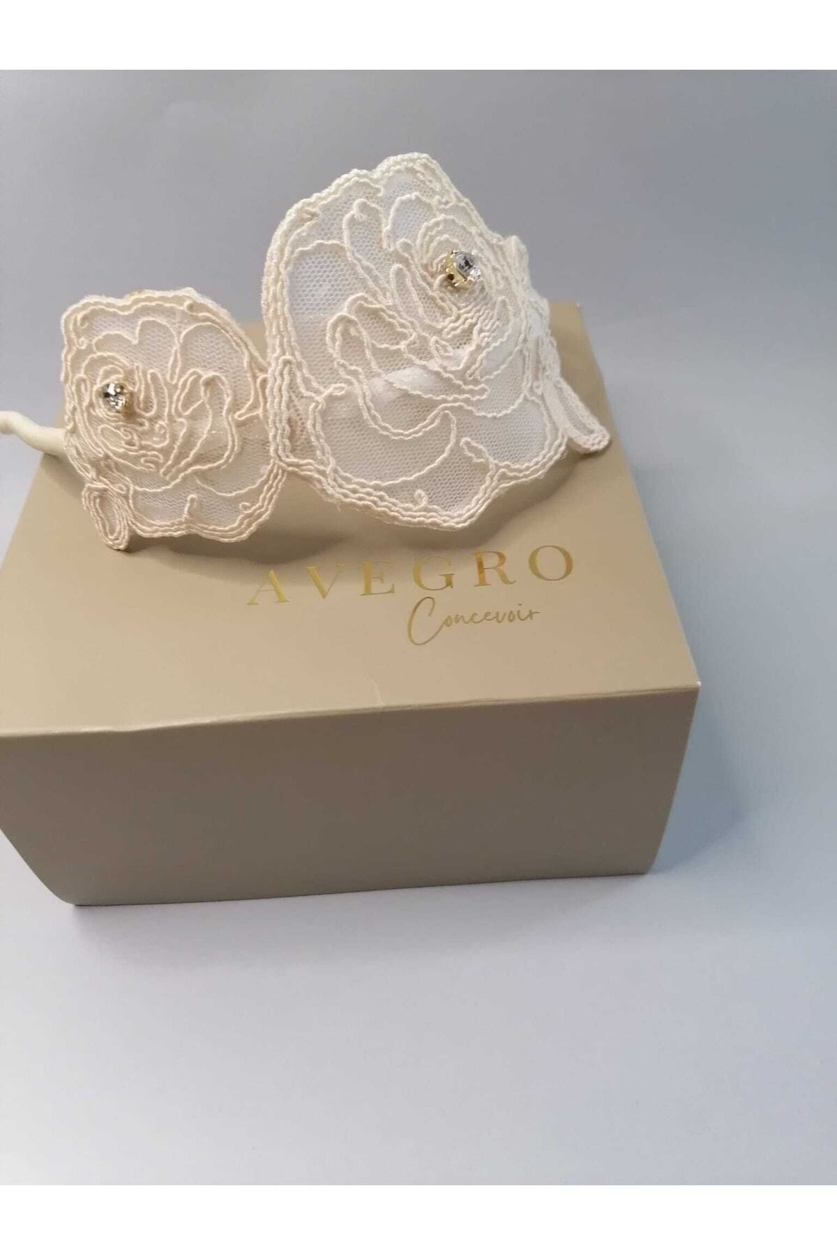 White Rose Crown (Special Design Hair Accessory)