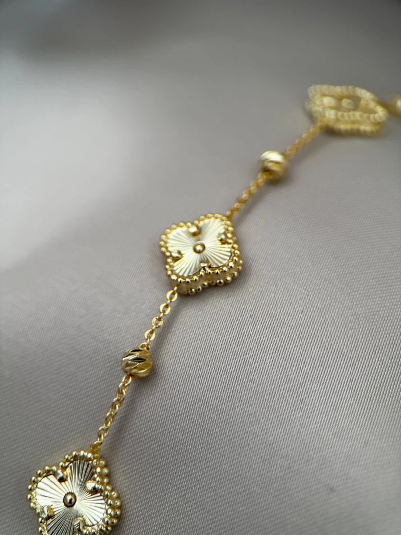 VIP Yonca Detaylı Ayarlanabilir Gold Bileklik