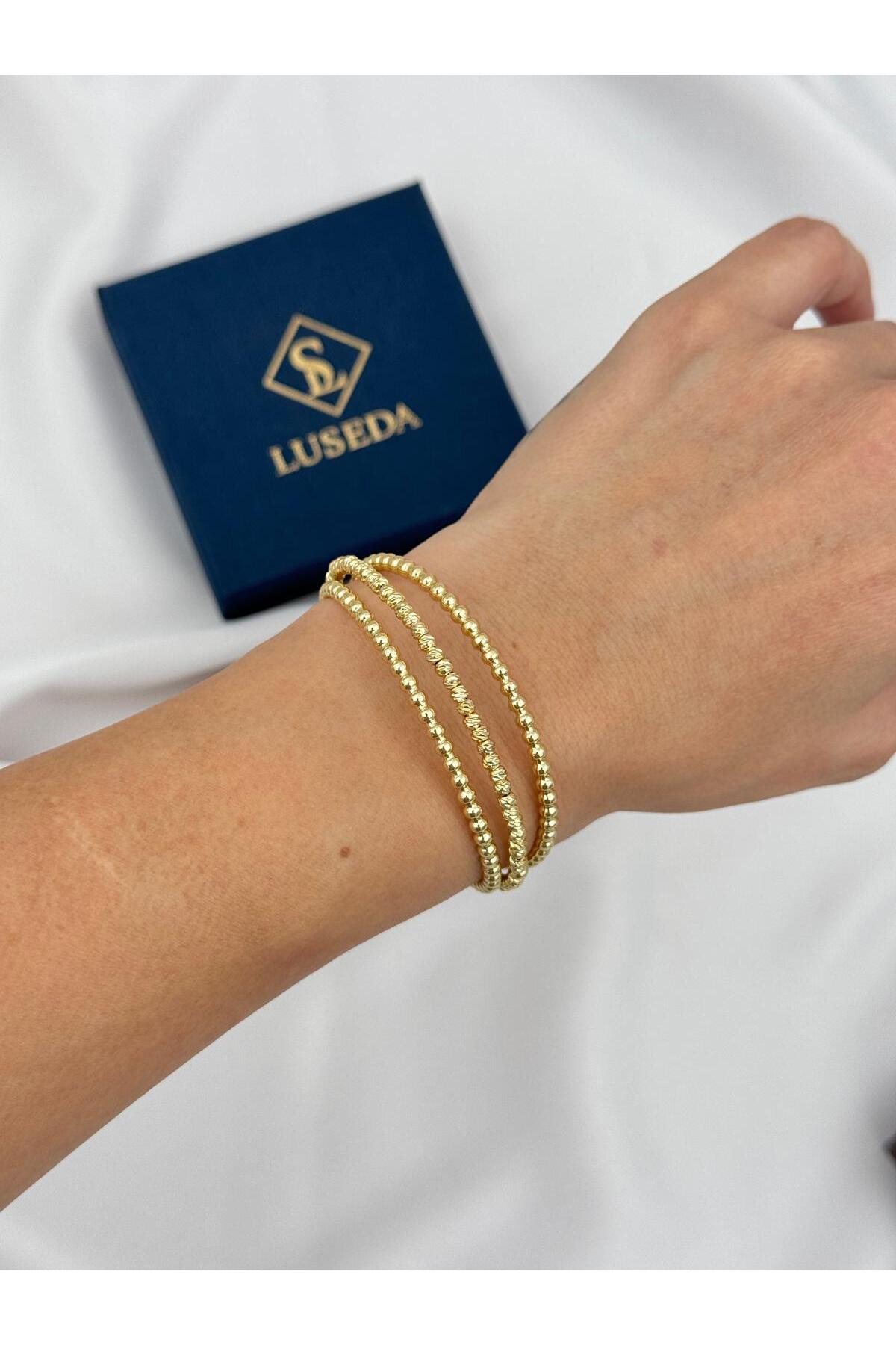 VIP Üç Sıra Dorika Top Detaylı Ayarlanabilir Kelepçe Bileklik