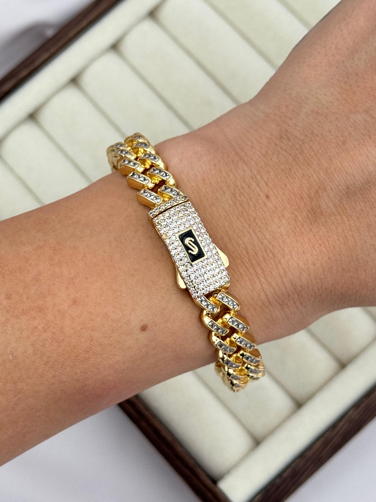 Gold Renk S Detaylı Zirkon Taşlı VIP Kelepçe Gurmet Bileklik - gold 3