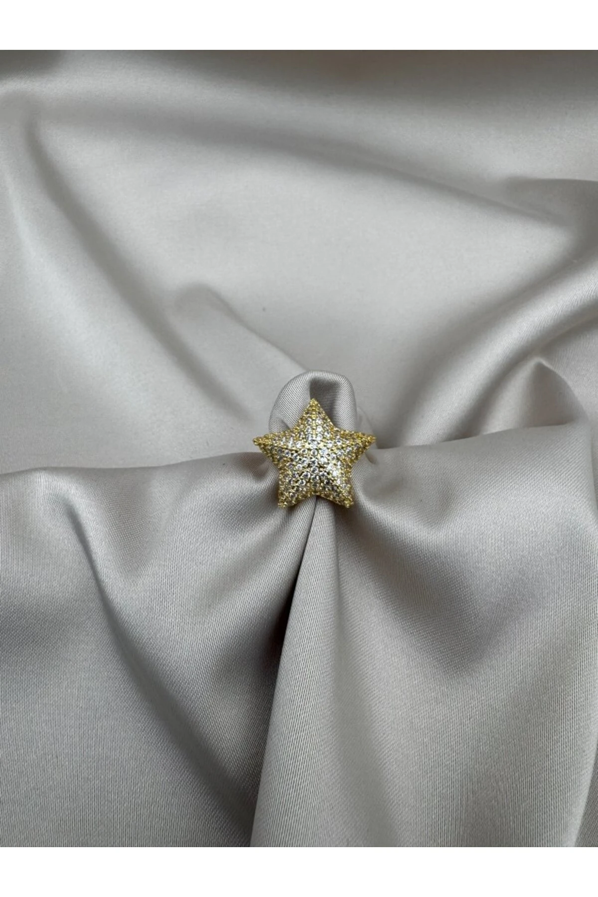 Gold Renk Kararmaz Yıldız Taşlı Kadın Yüzük